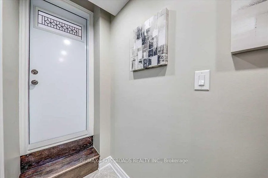 Photo 32 of 9 Geddington Crescent, Markham, Box Grove — HOMEH