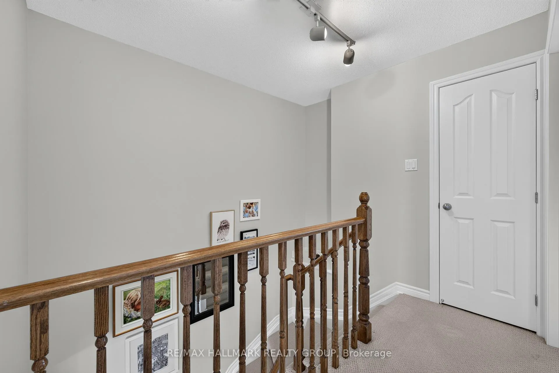 Photo 25 of 460 Grey Seal Circle, Ottawa, Riverside South/Gloucester Glen — HOMEH