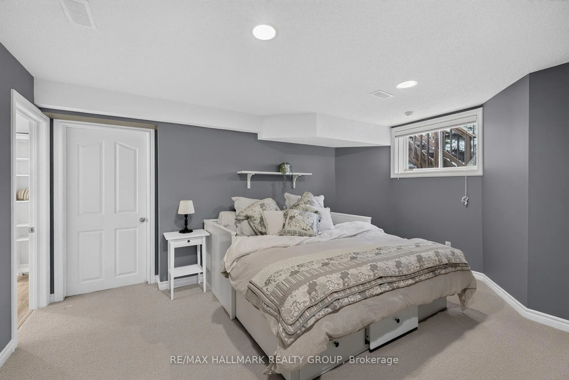 Photo 37 of 460 Grey Seal Circle, Ottawa, Riverside South/Gloucester Glen — HOMEH