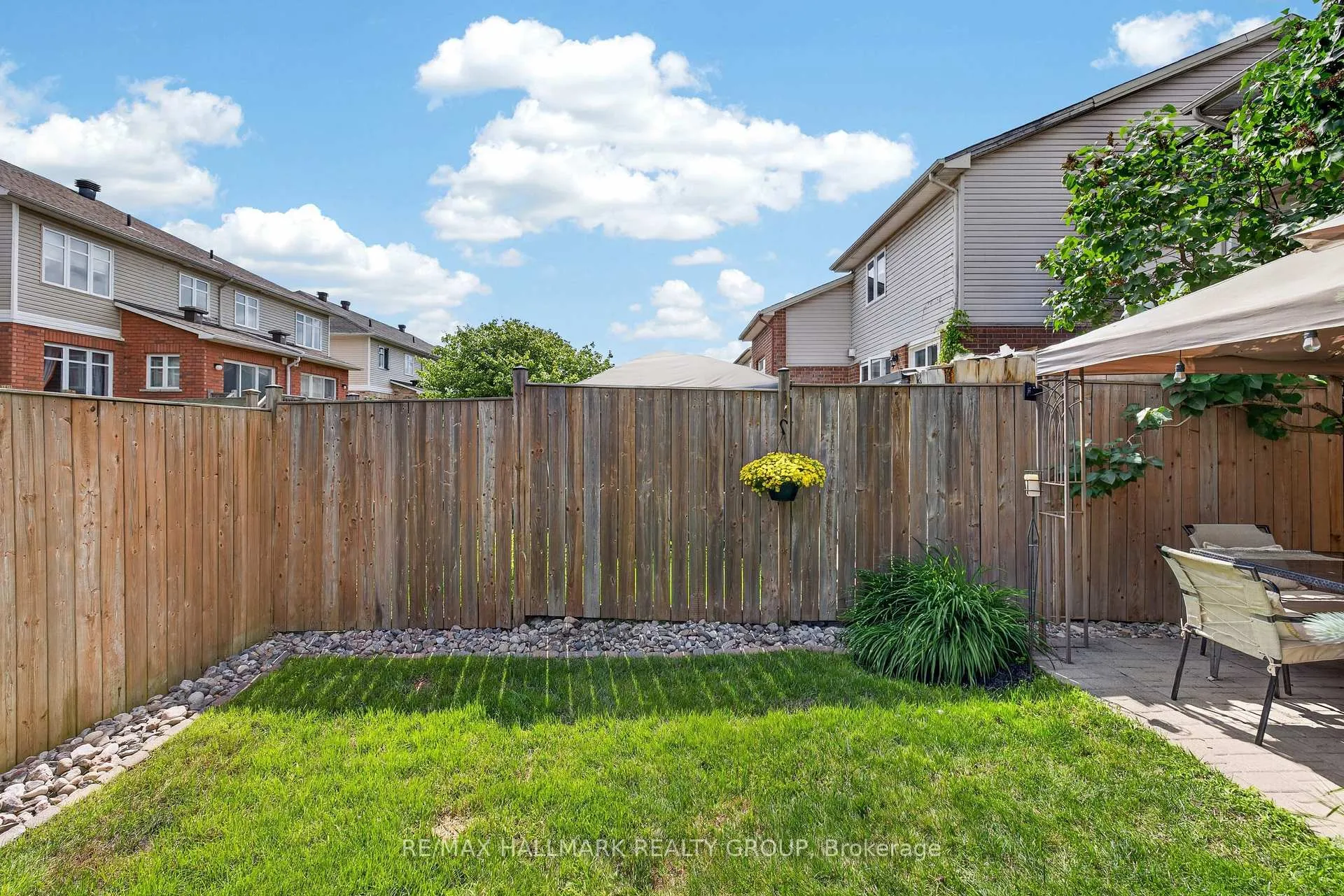 Photo 45 of 460 Grey Seal Circle, Ottawa, Riverside South/Gloucester Glen — HOMEH