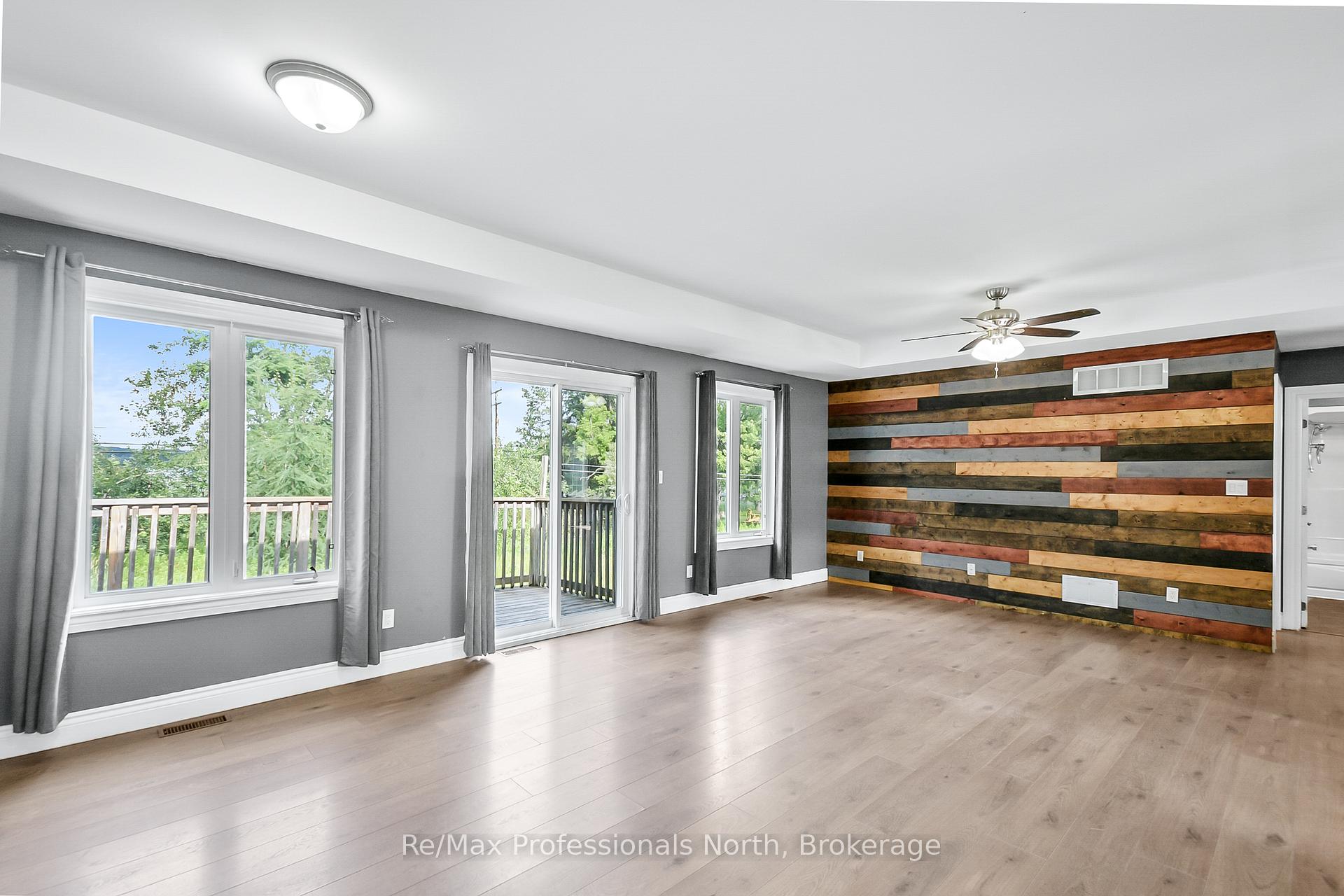 Photo 5 of 210 Mcpherson Street, Gravenhurst, Muskoka (S) — HOMEH