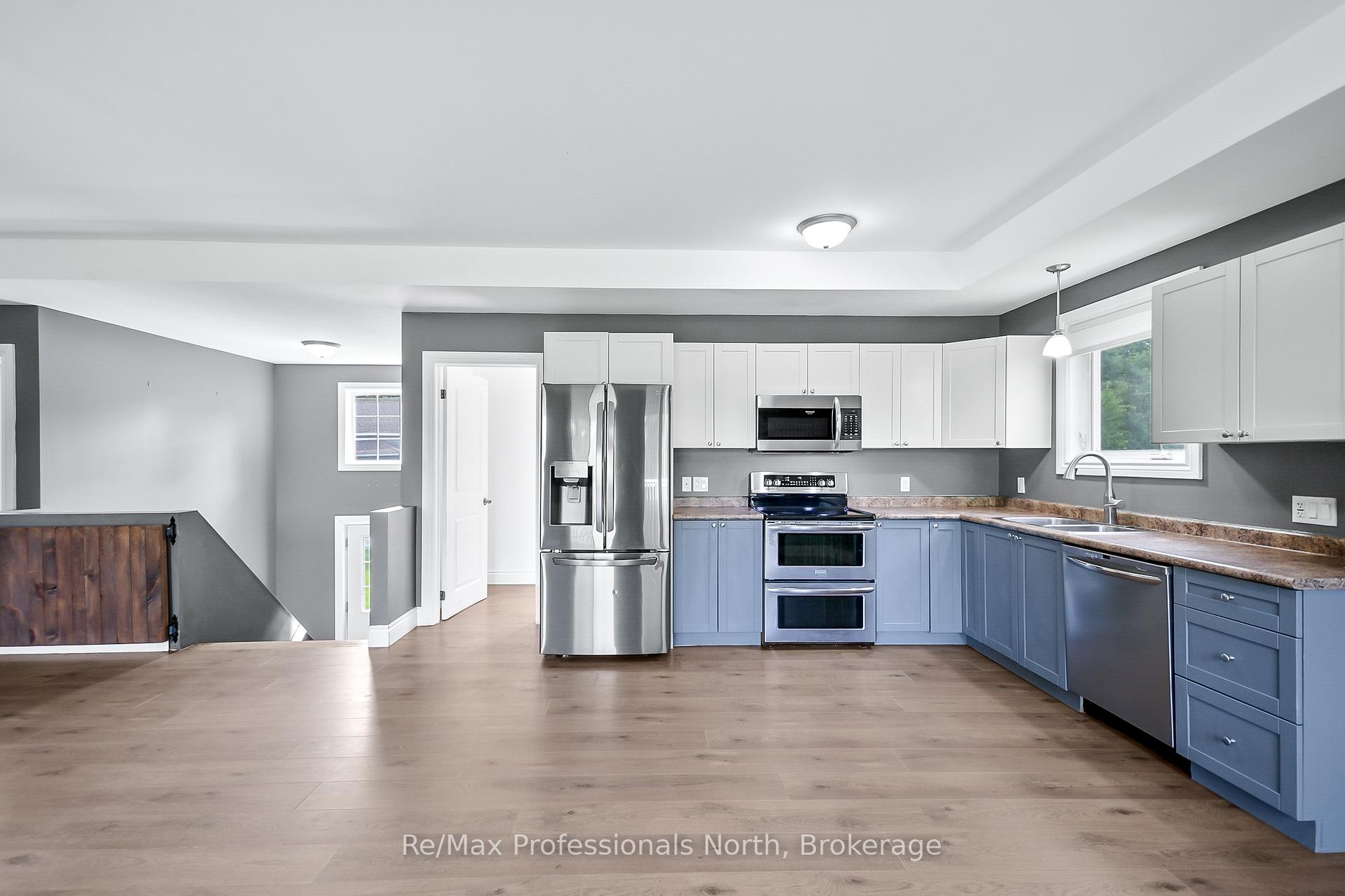Photo 10 of 210 Mcpherson Street, Gravenhurst, Muskoka (S) — HOMEH
