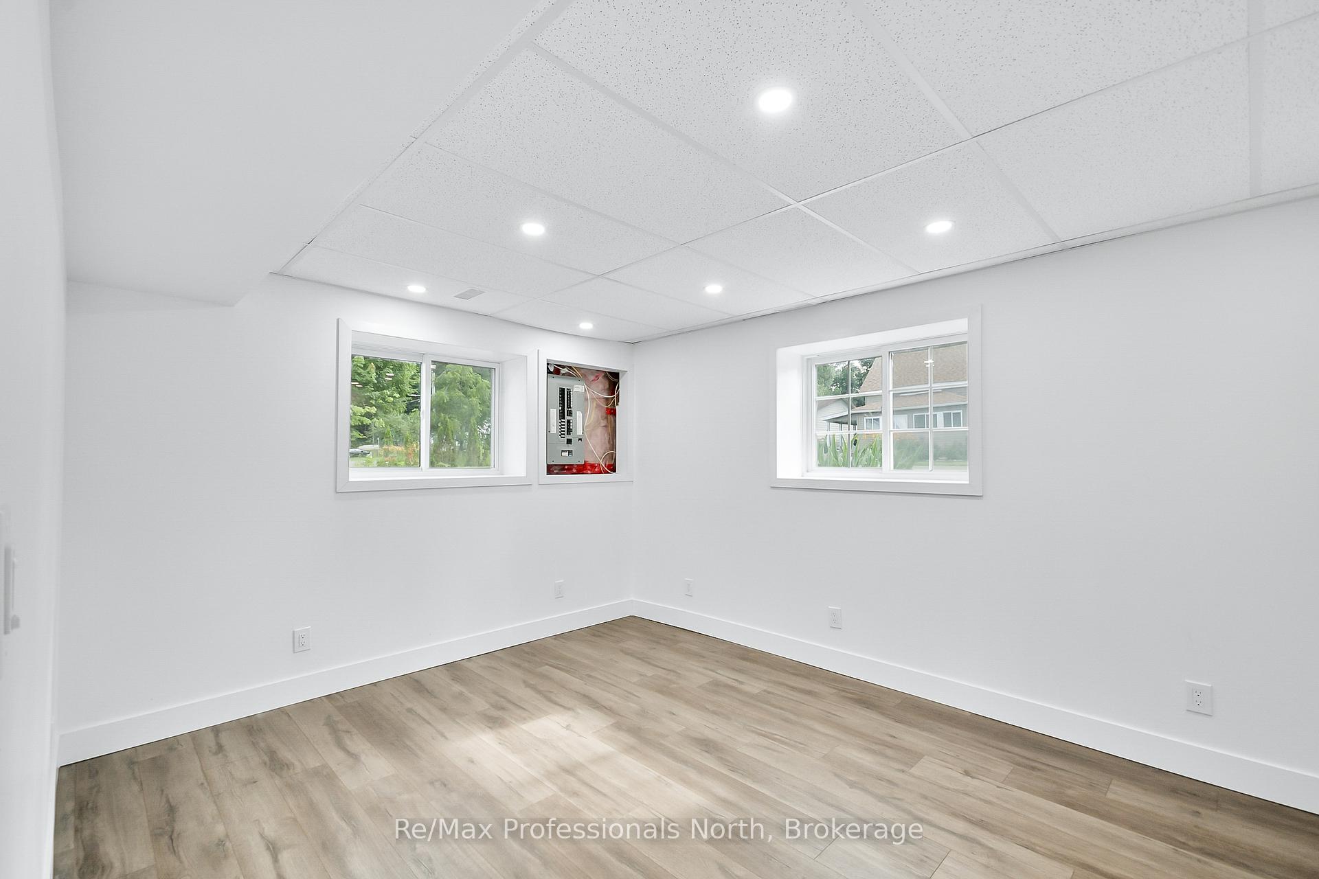 Photo 23 of 210 Mcpherson Street, Gravenhurst, Muskoka (S) — HOMEH