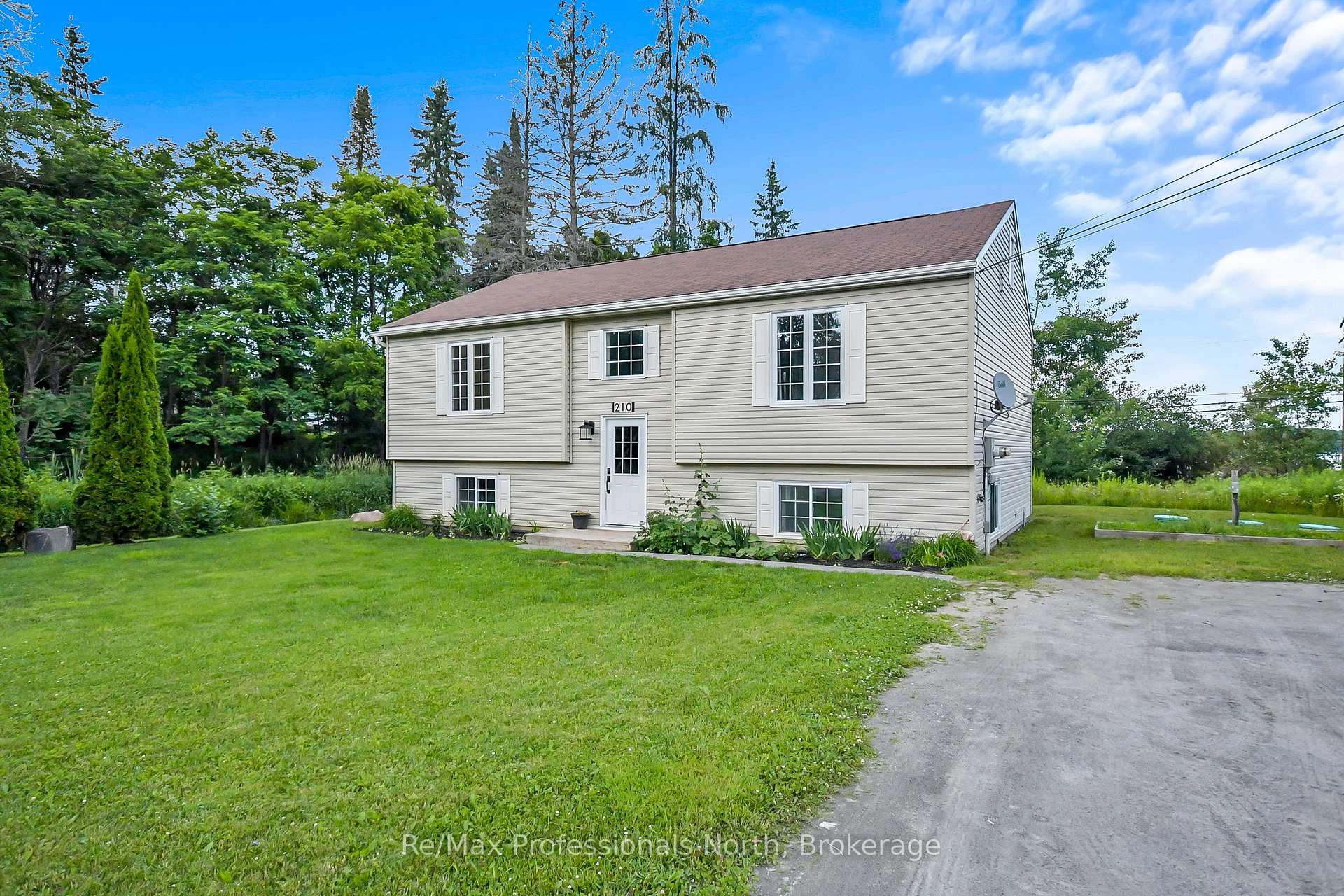Photo 26 of 210 Mcpherson Street, Gravenhurst, Muskoka (S) — HOMEH