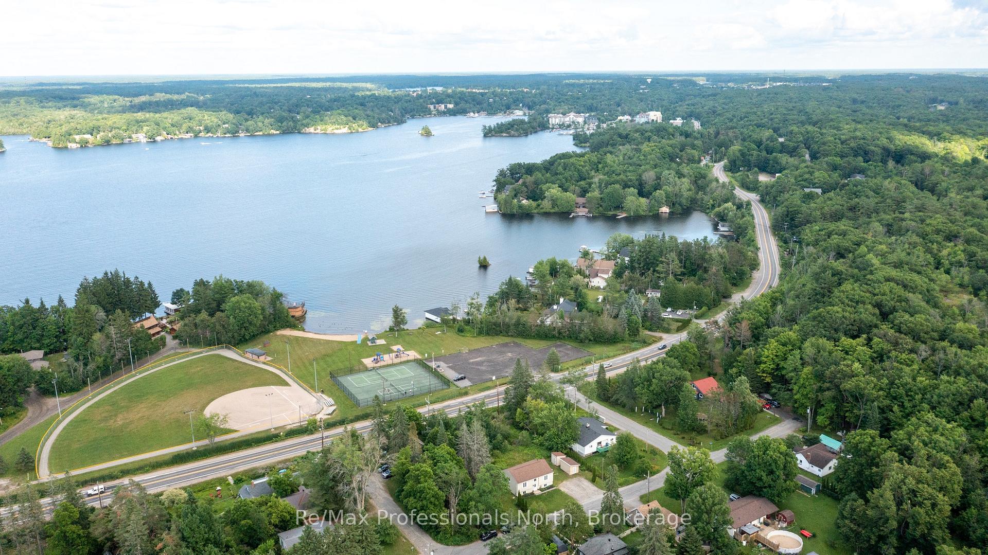 Photo 34 of 210 Mcpherson Street, Gravenhurst, Muskoka (S) — HOMEH