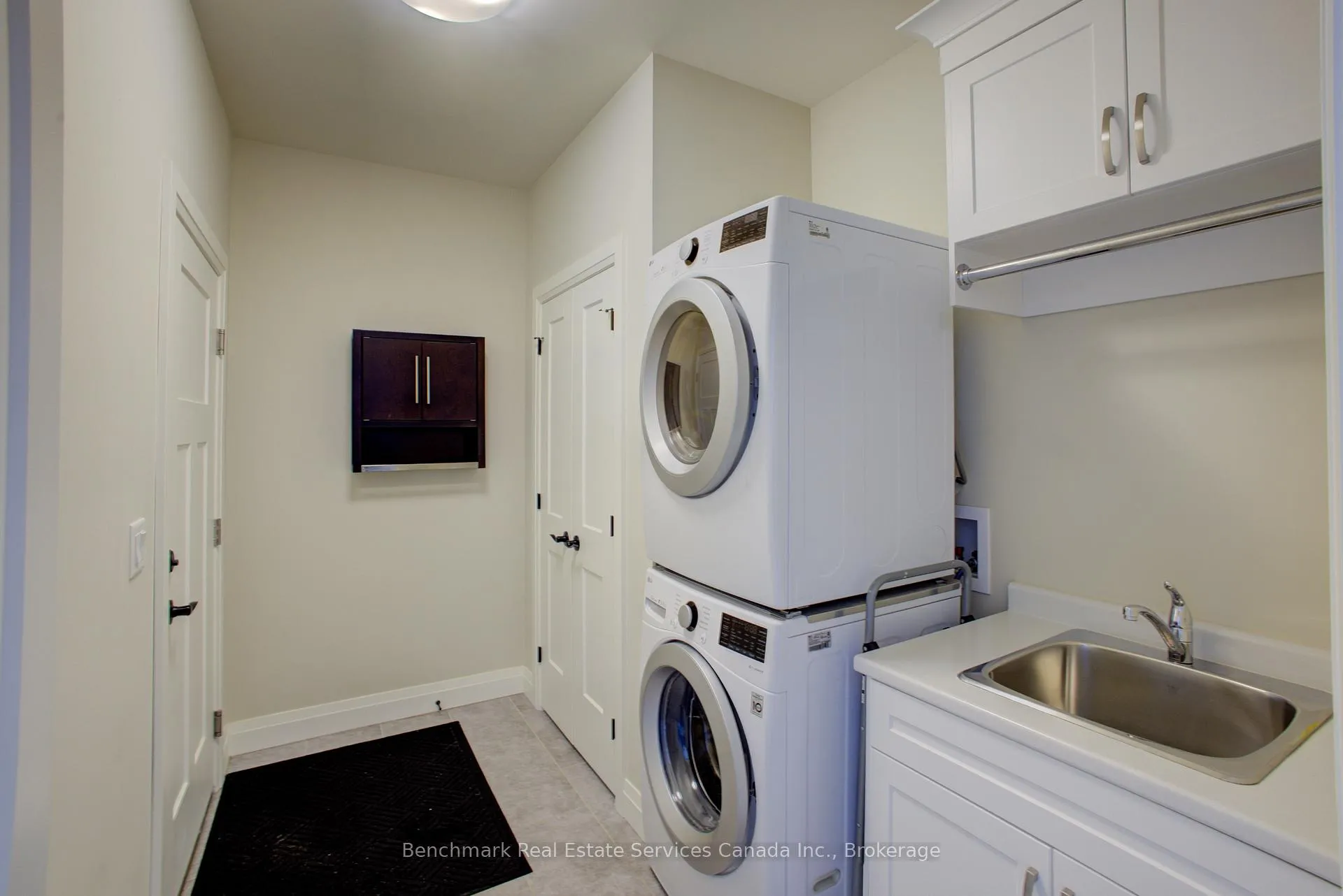 Photo 24 of 160 Ridgewood Crescent, St. Marys — HOMEH