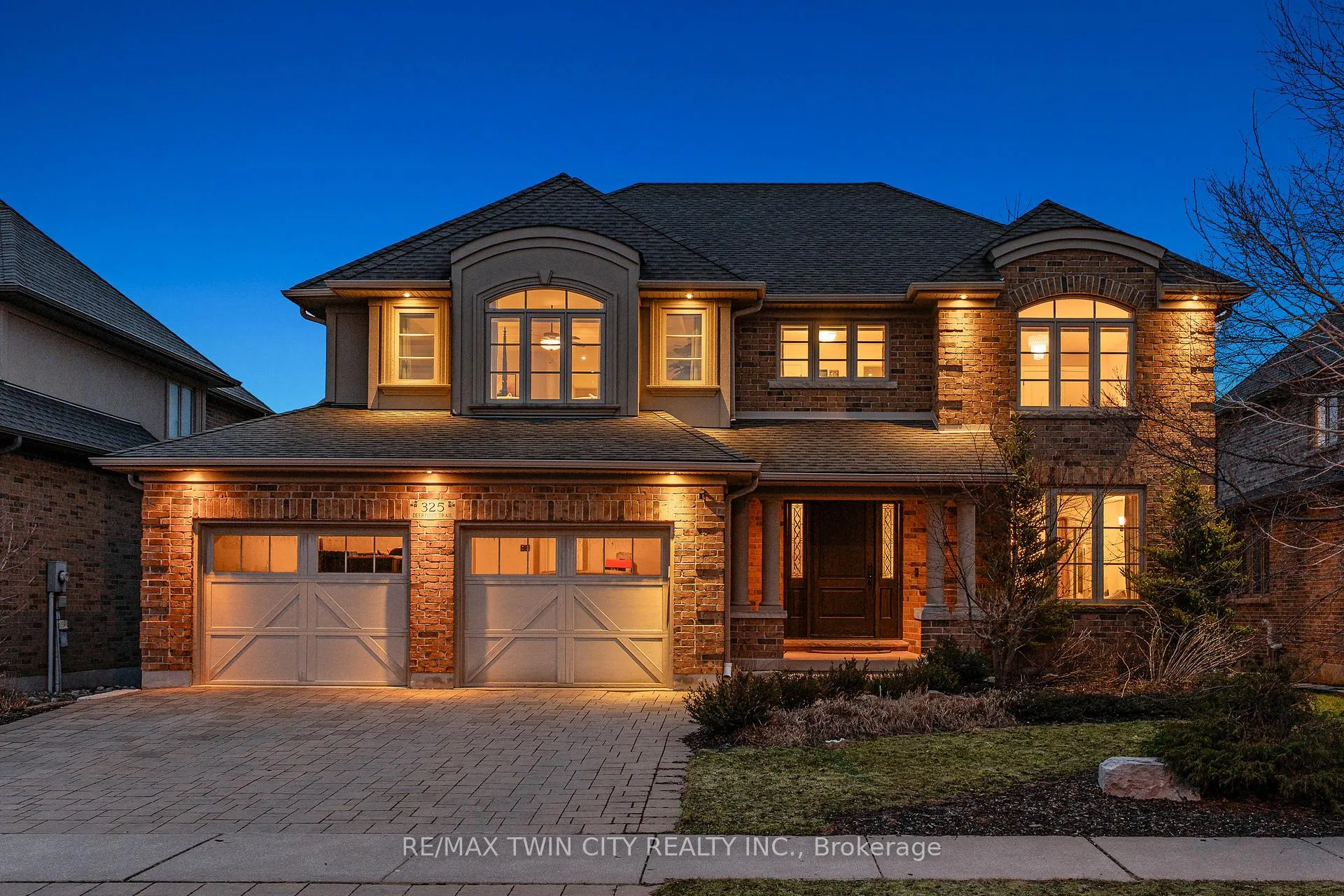 Photo 9 of 325 Deerfoot Trail, Waterloo, Eastbridge — HOMEH