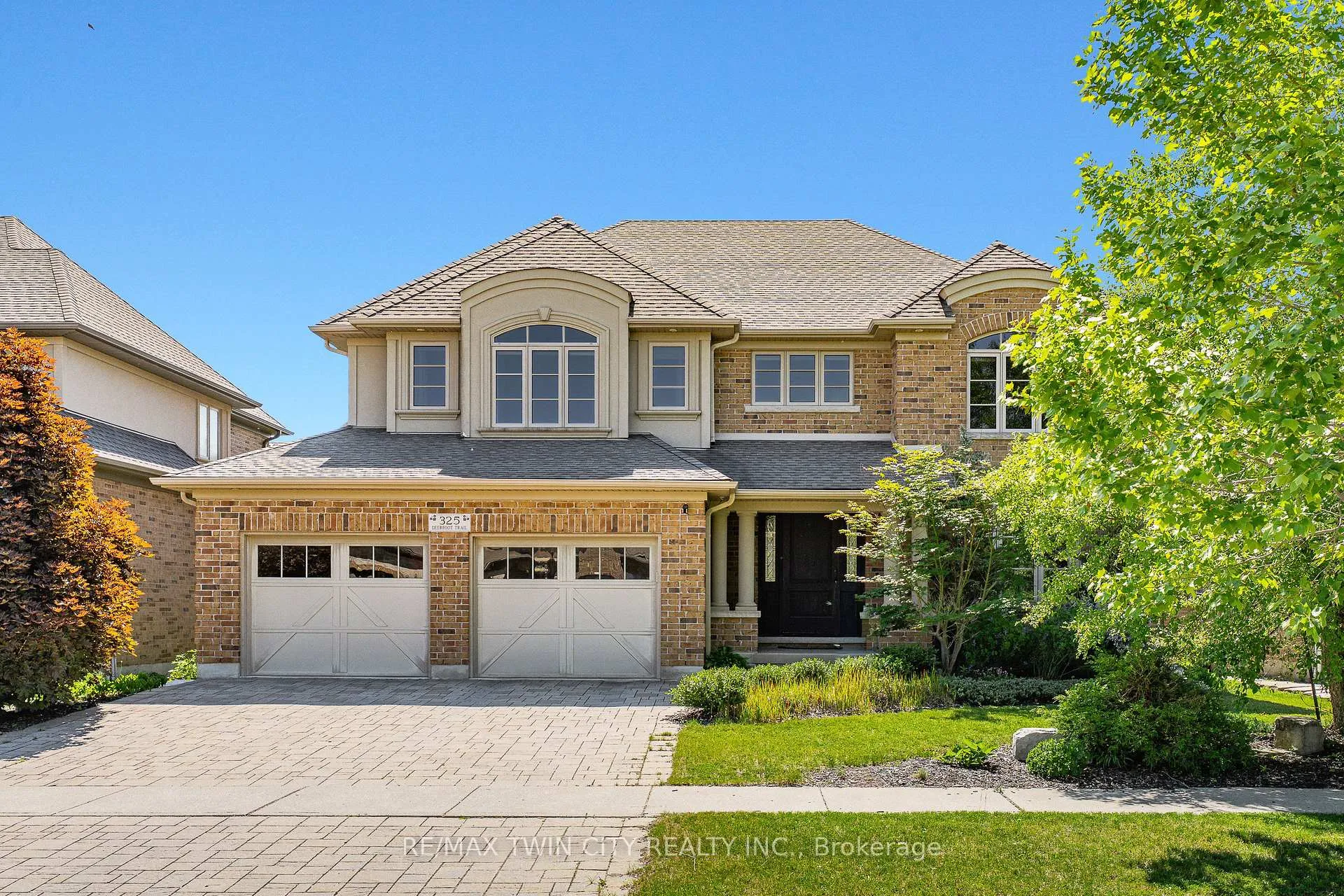 Photo 44 of 325 Deerfoot Trail, Waterloo, Eastbridge — HOMEH