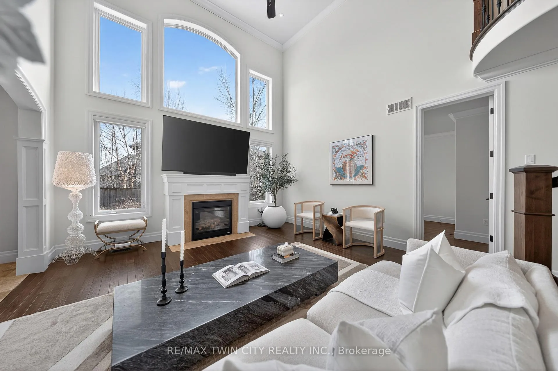 Photo 16 of 325 Deerfoot Trail, Waterloo, Eastbridge — HOMEH