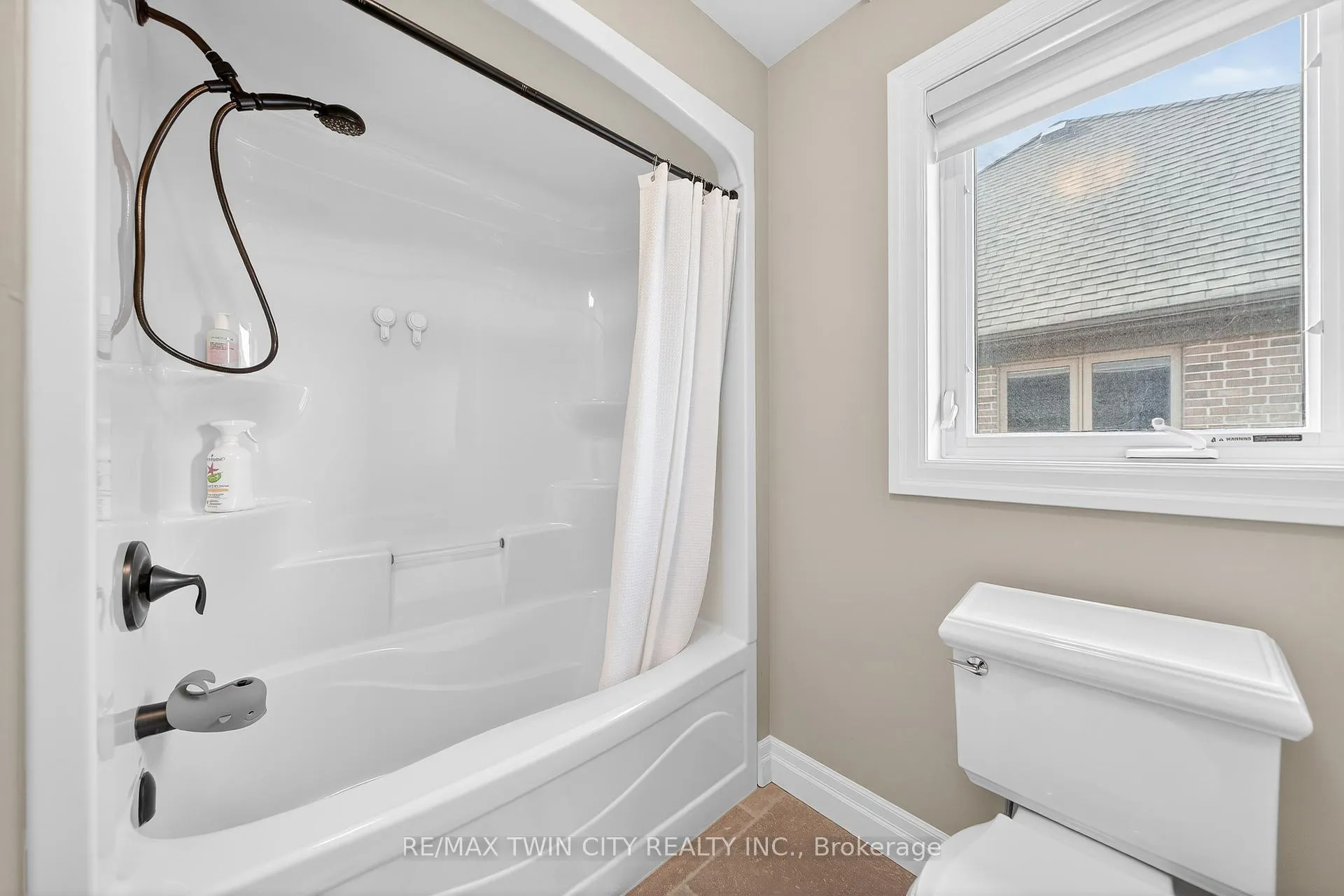 Photo 30 of 325 Deerfoot Trail, Waterloo, Eastbridge — HOMEH