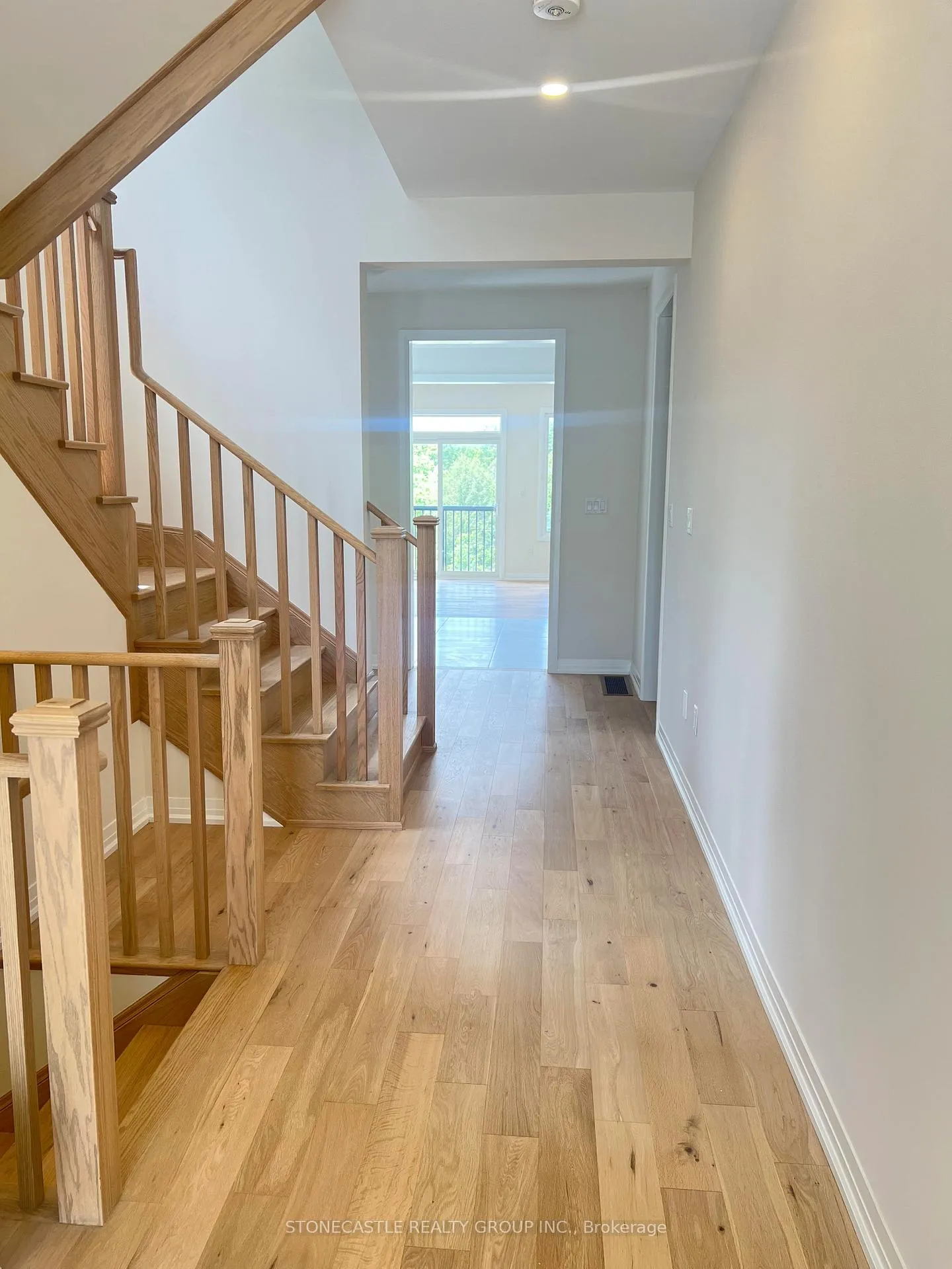 Photo 3 of 1657 Charcoal Crescent, Pickering, Rural Pickering — HOMEH