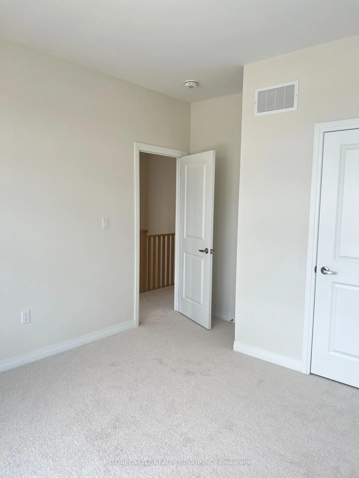 Photo 10 of 1657 Charcoal Crescent, Pickering, Rural Pickering — HOMEH
