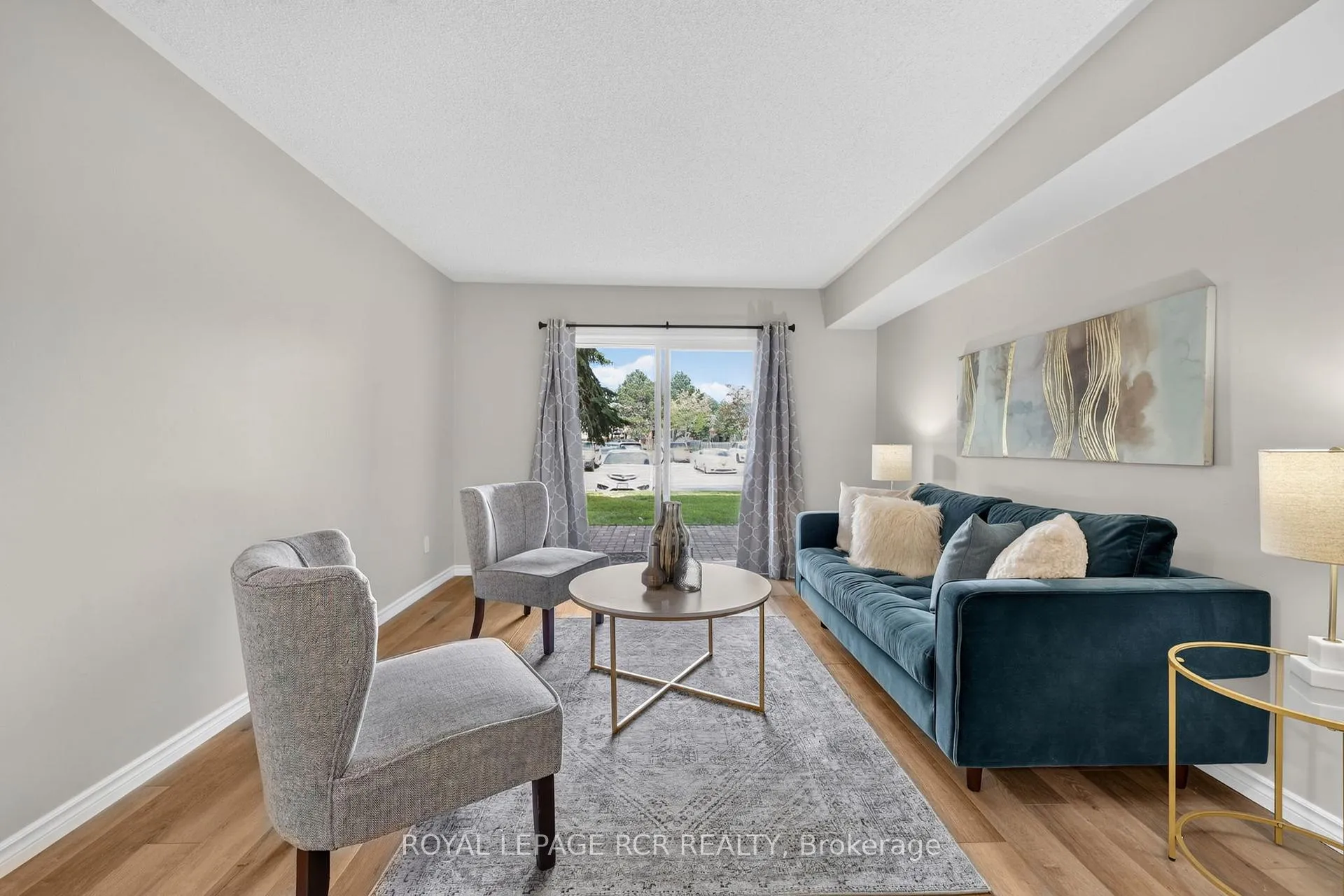 Photo 13 of Unit 113, 247 King Street N, New Tecumseth, Alliston — HOMEH