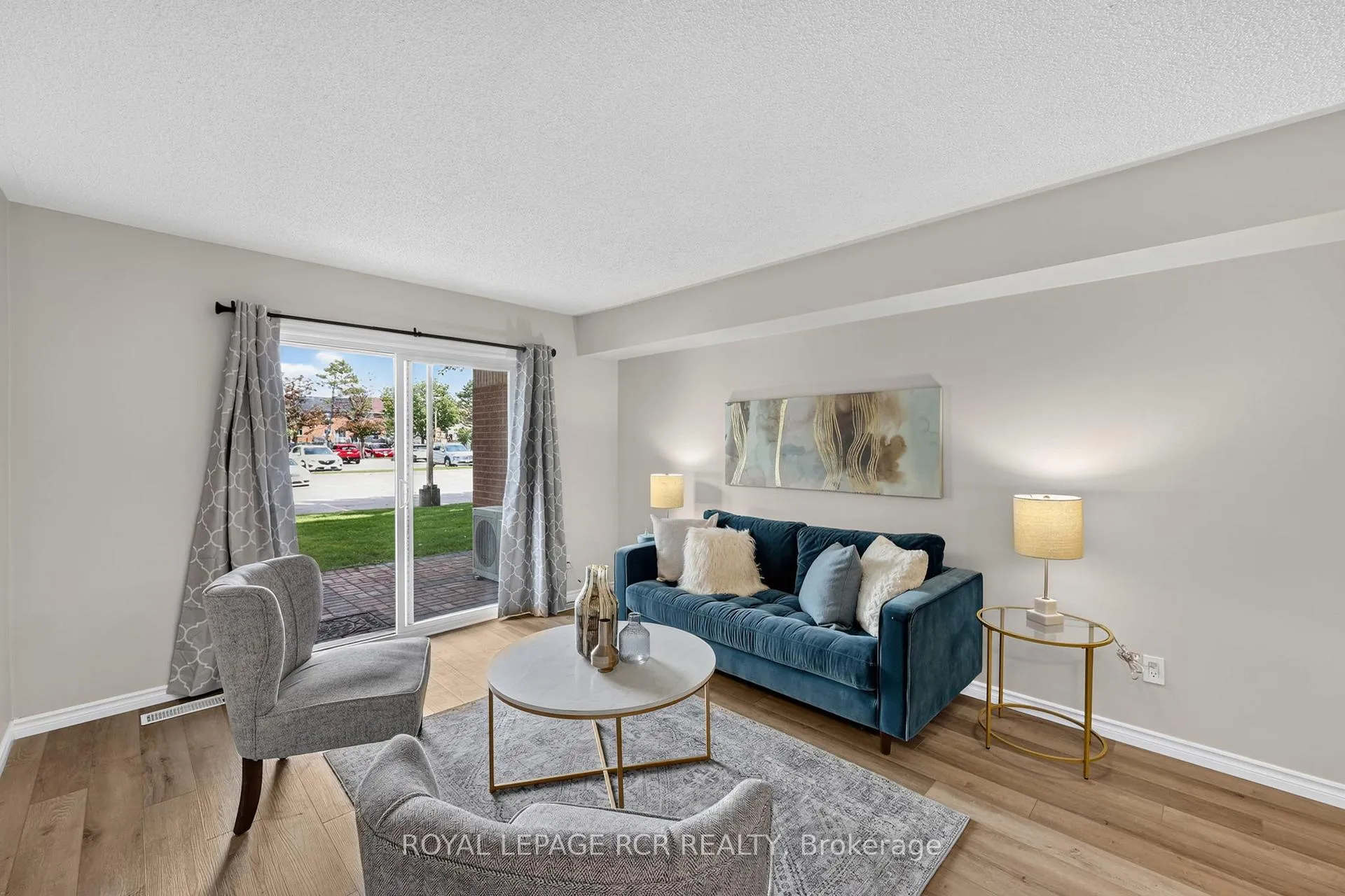 Photo 14 of Unit 113, 247 King Street N, New Tecumseth, Alliston — HOMEH