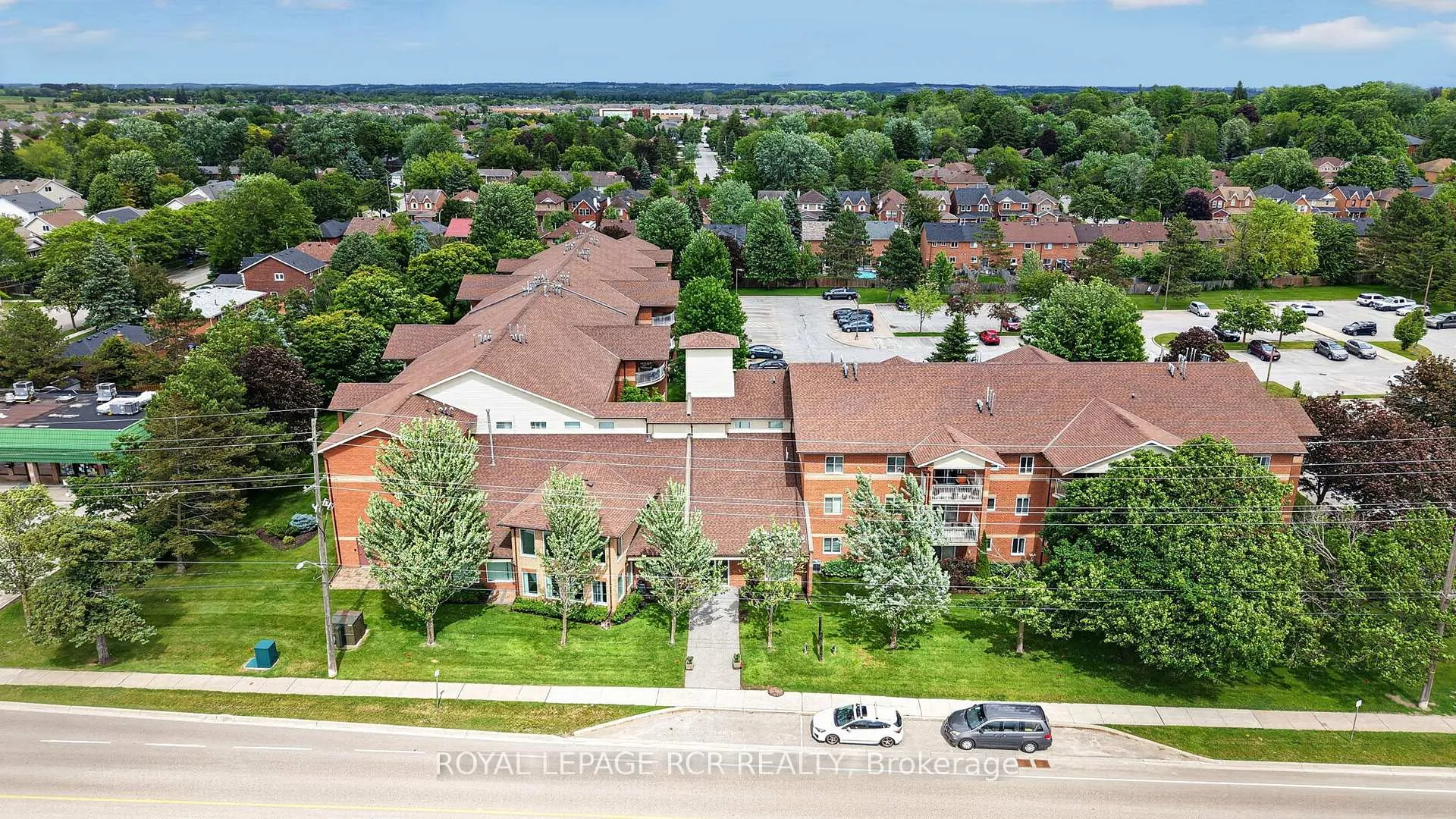 Photo 31 of Unit 113, 247 King Street N, New Tecumseth, Alliston — HOMEH