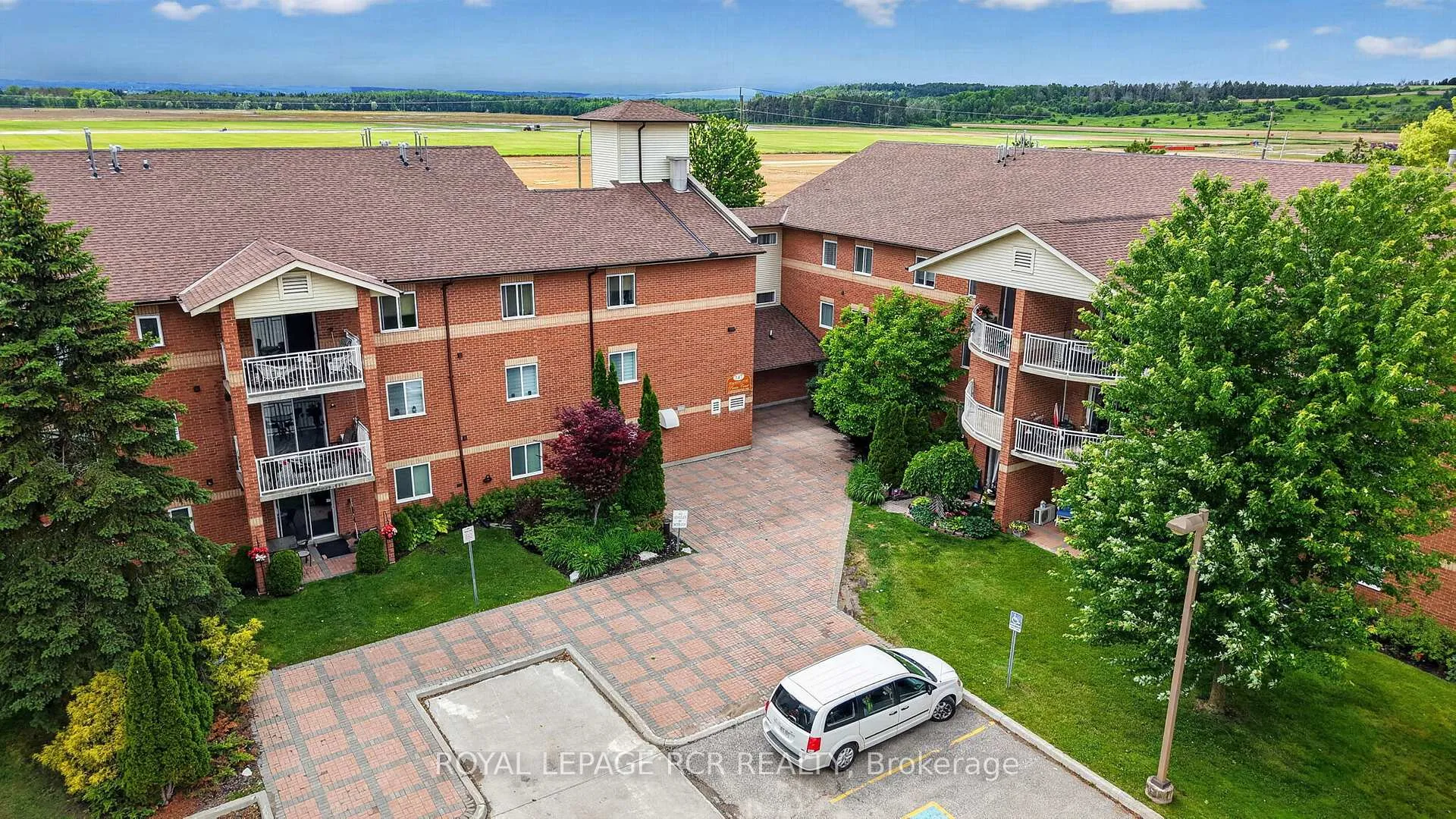 Photo 34 of Unit 113, 247 King Street N, New Tecumseth, Alliston — HOMEH