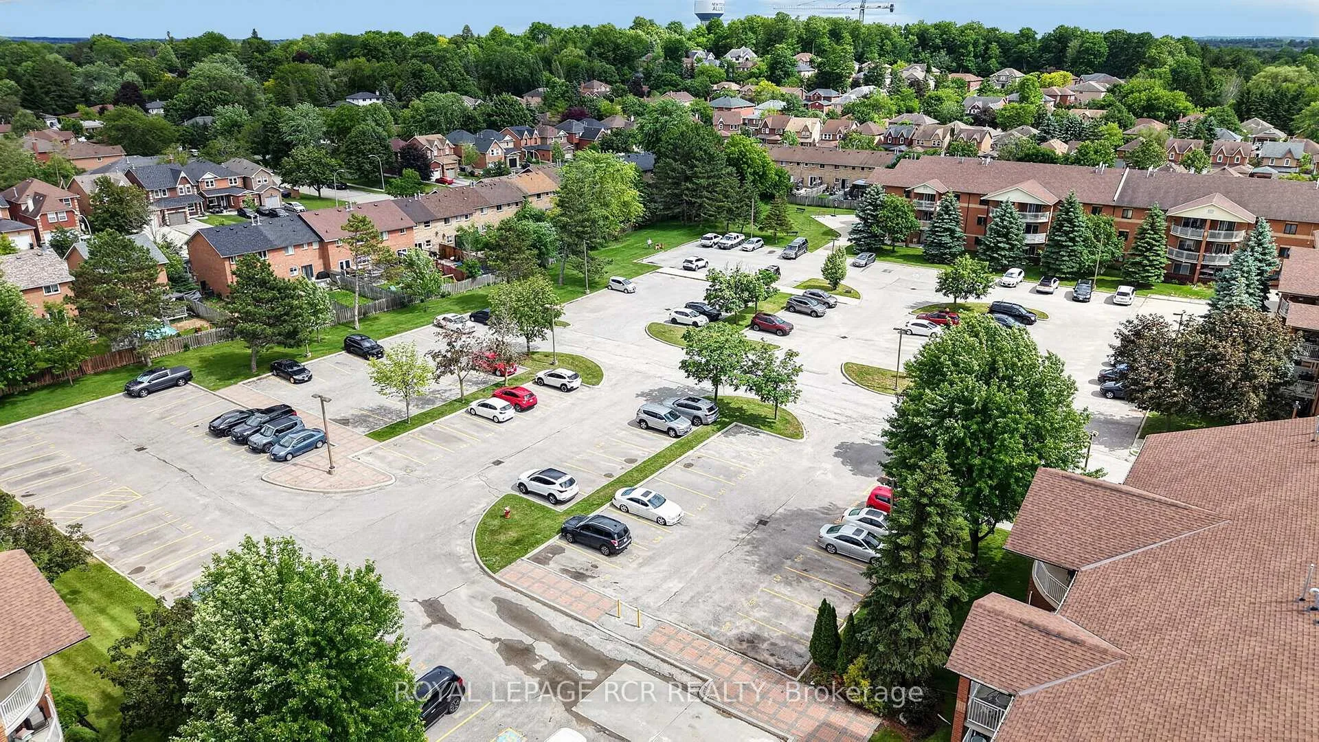 Photo 35 of Unit 113, 247 King Street N, New Tecumseth, Alliston — HOMEH