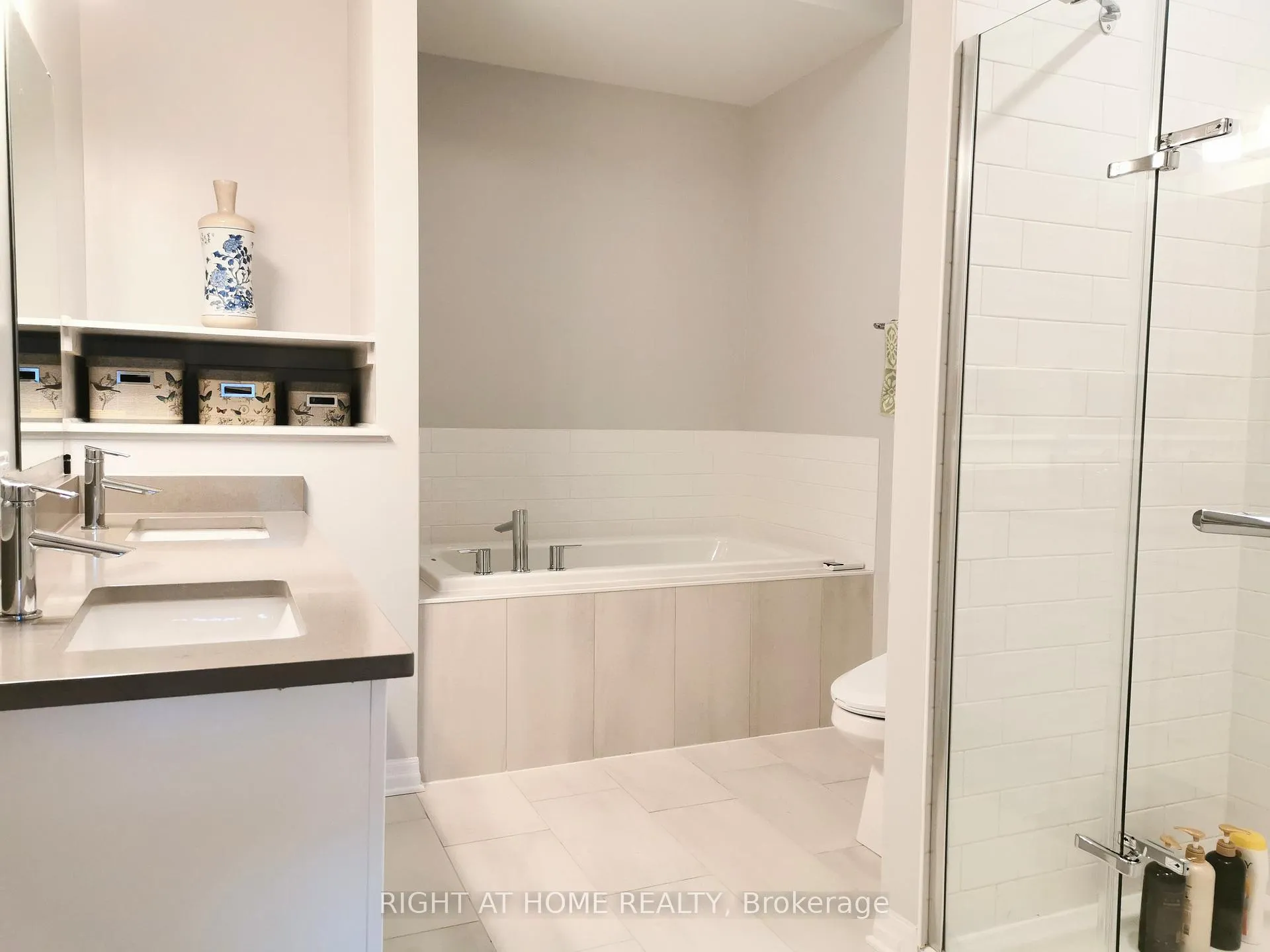 Photo 26 of 321 Lysander Place, Ottawa, CFB Rockcliffe and Area — HOMEH