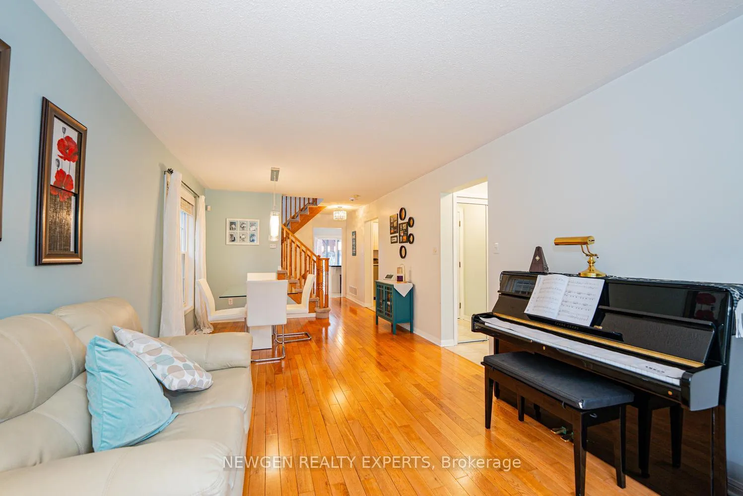 Photo 10 of 14 Mendoza Drive, Brampton, Fletcher's Meadow — HOMEH
