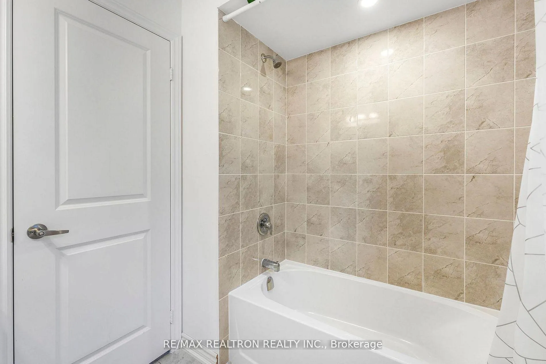 Photo 14 of 17 Corbett Street, Southgate — HOMEH