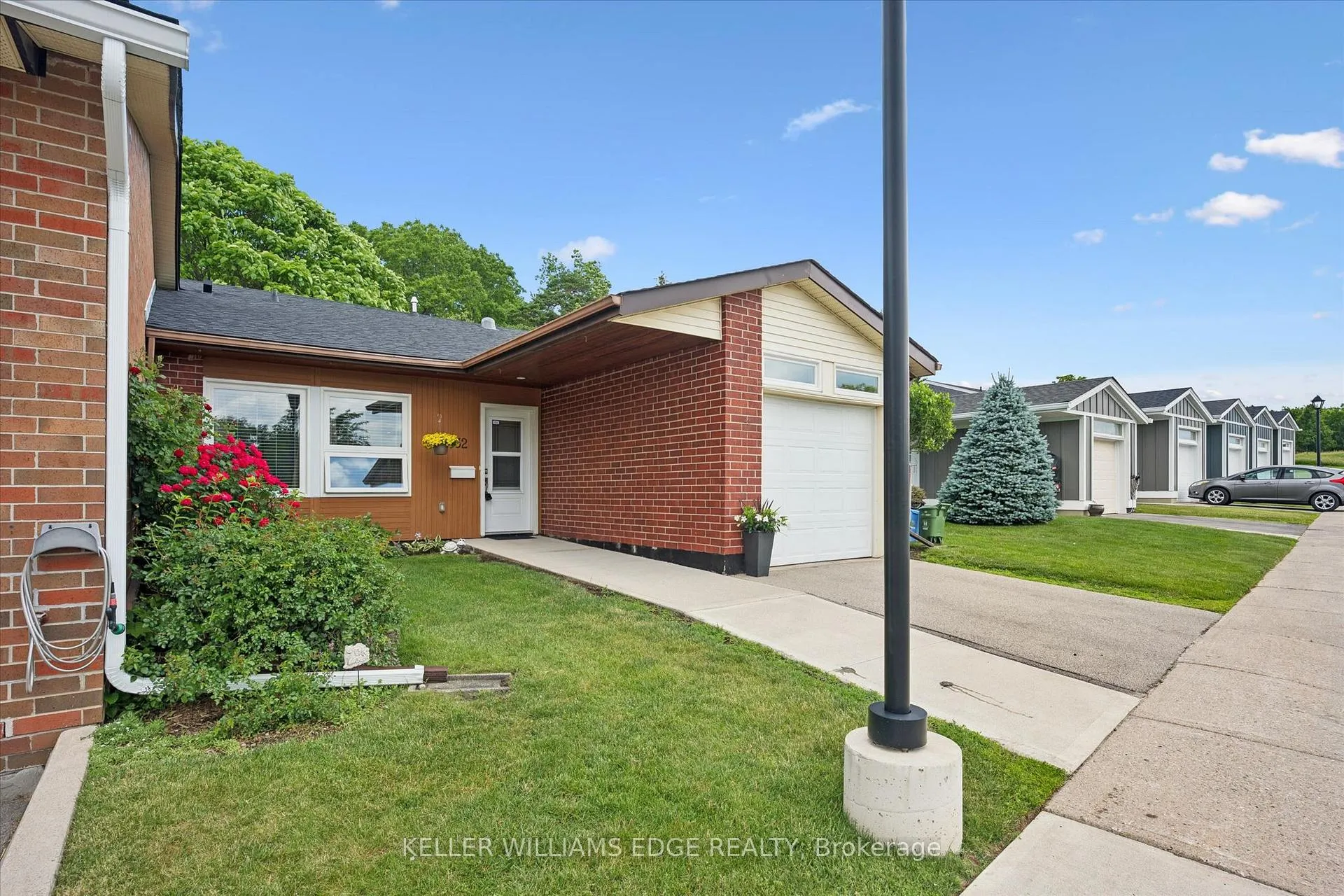 Photo 4 of 32 Cardinal Mindszenty Boulevard, Hamilton, Kennedy — HOMEH