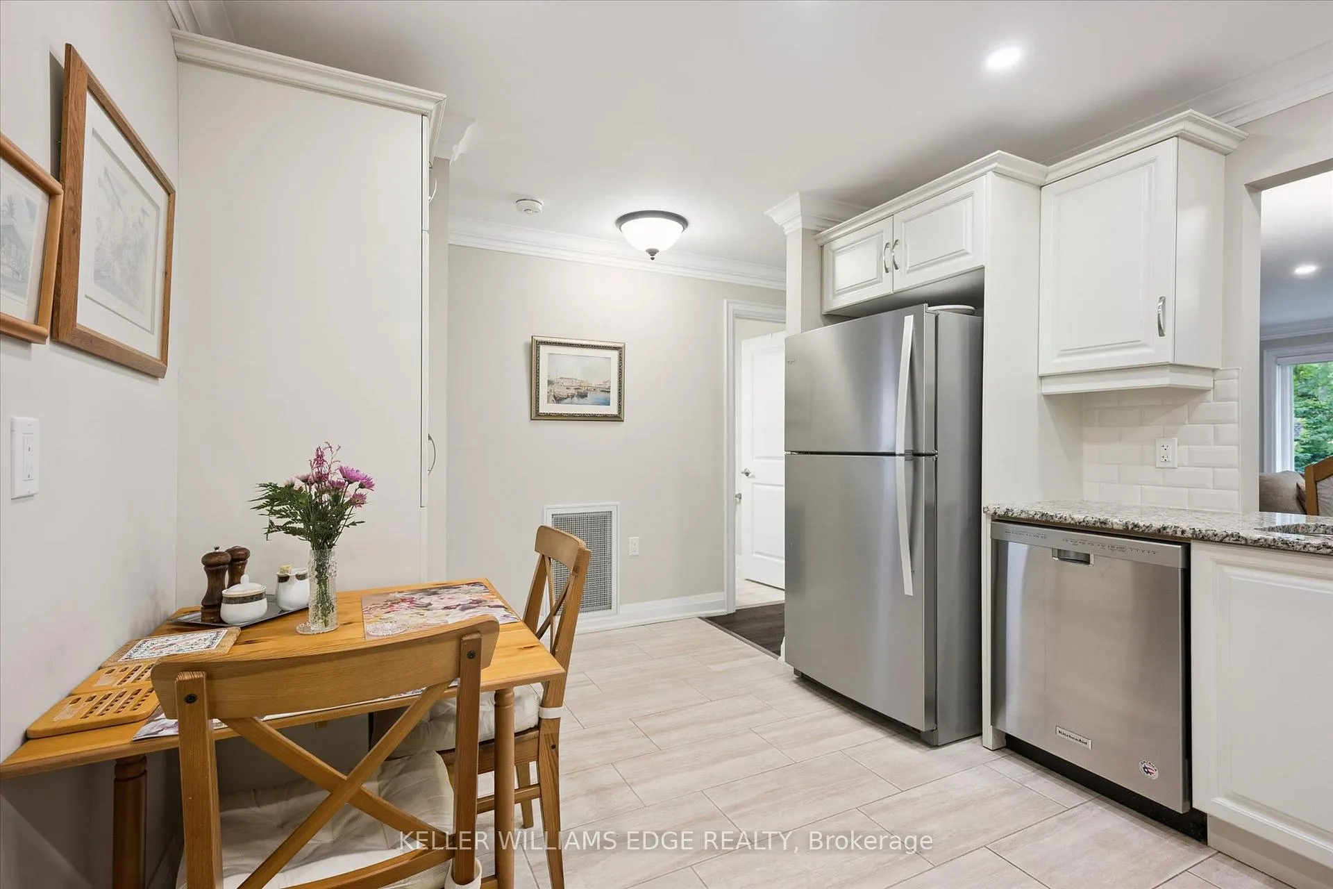 Photo 12 of 32 Cardinal Mindszenty Boulevard, Hamilton, Kennedy — HOMEH