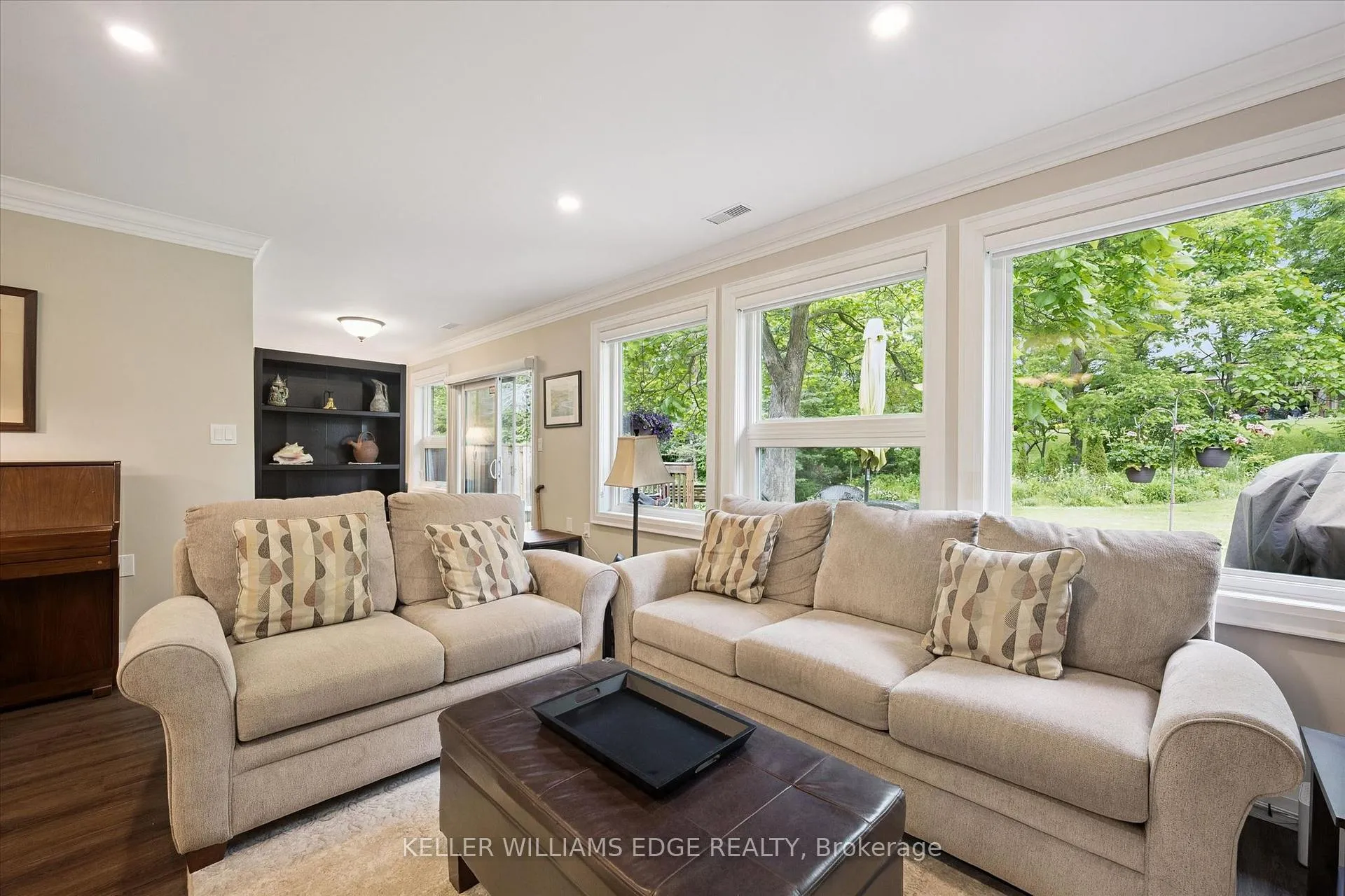 Photo 21 of 32 Cardinal Mindszenty Boulevard, Hamilton, Kennedy — HOMEH