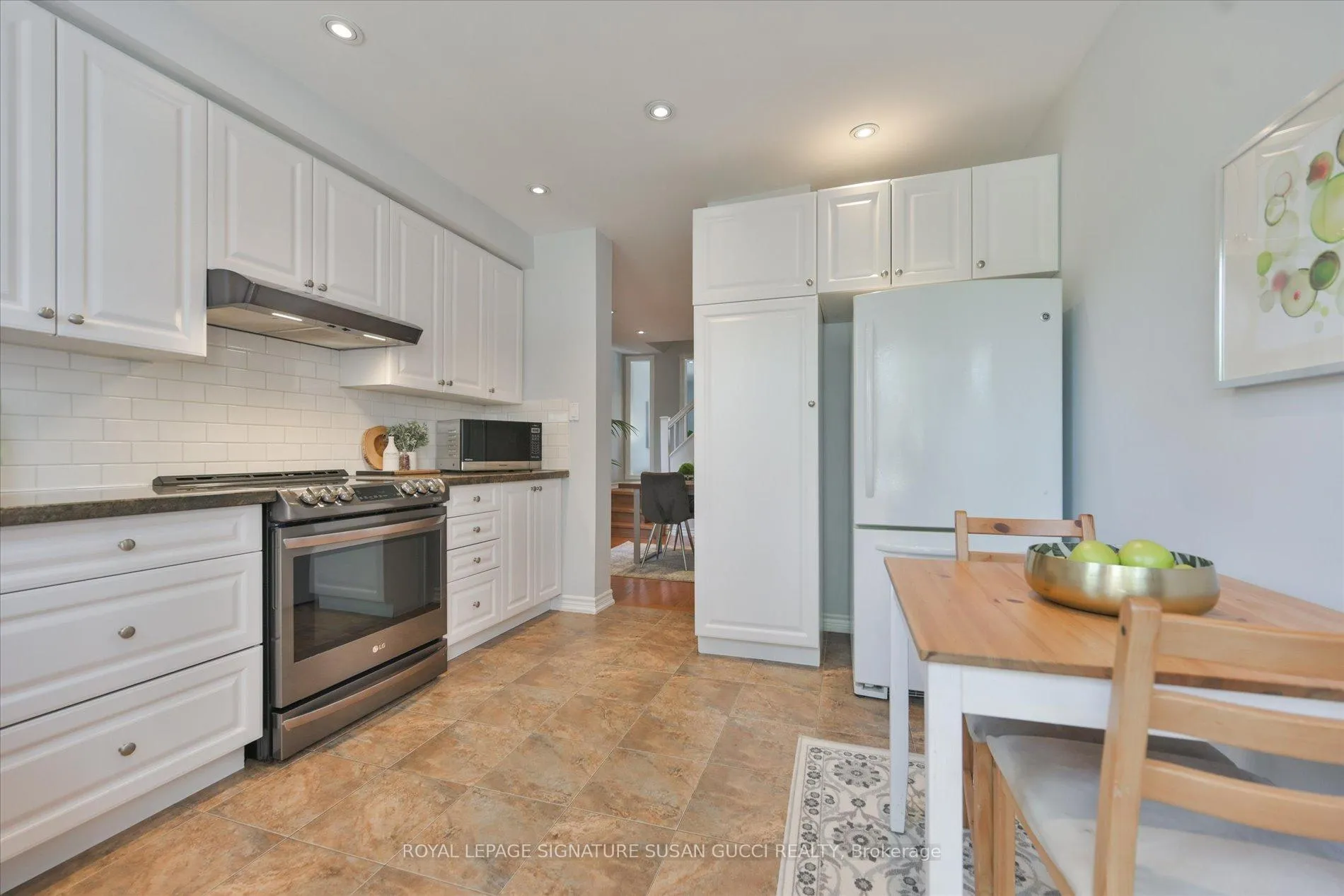 Photo 10 of 107 Barker Avenue, Toronto, Danforth Village-East York — HOMEH