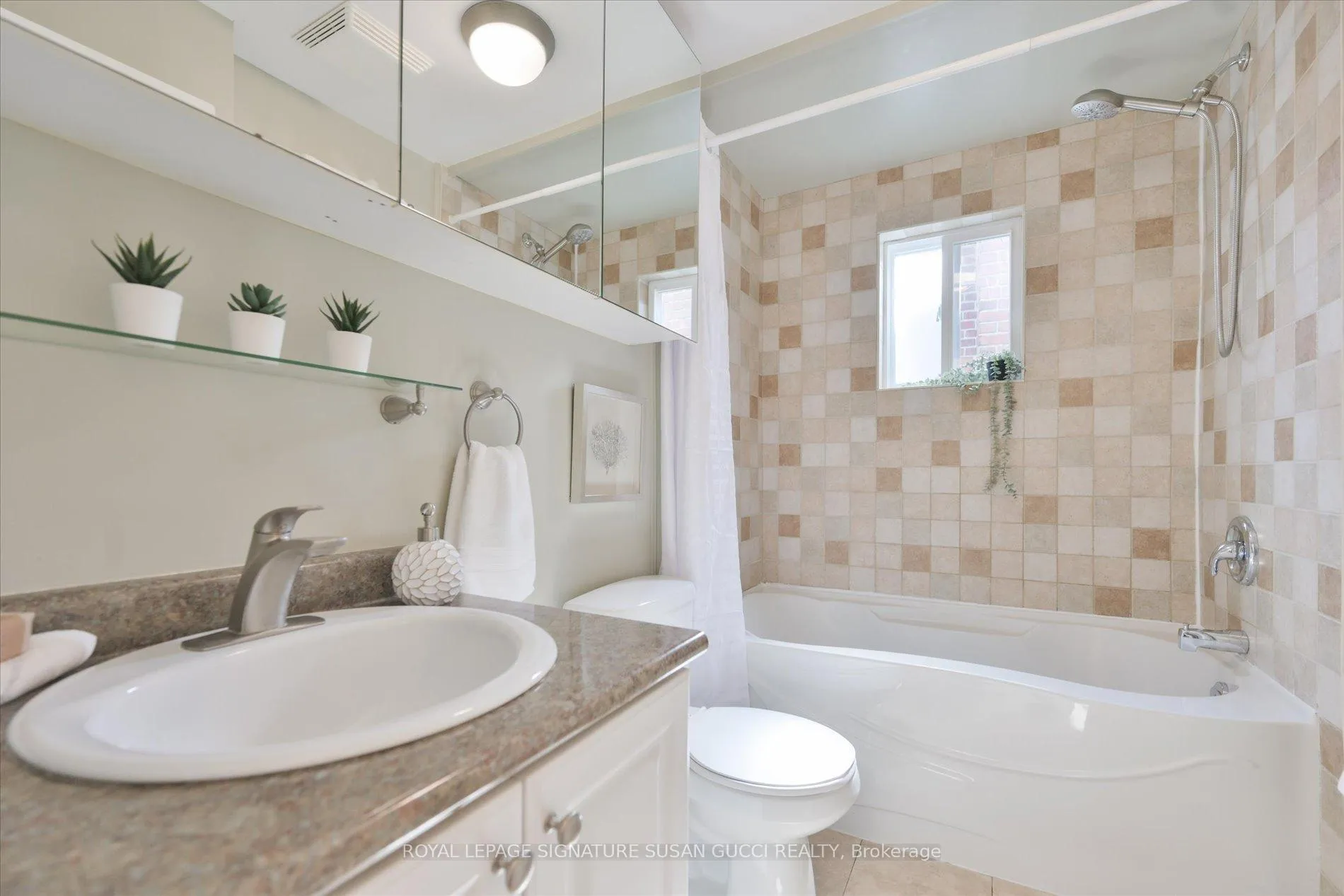 Photo 16 of 107 Barker Avenue, Toronto, Danforth Village-East York — HOMEH