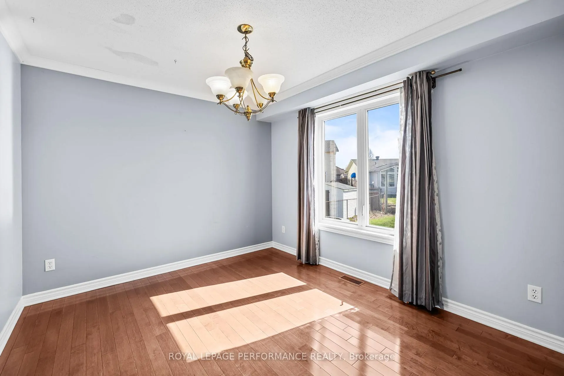Photo 15 of 54 Lapointe Boulevard, Russell, Embrun — HOMEH