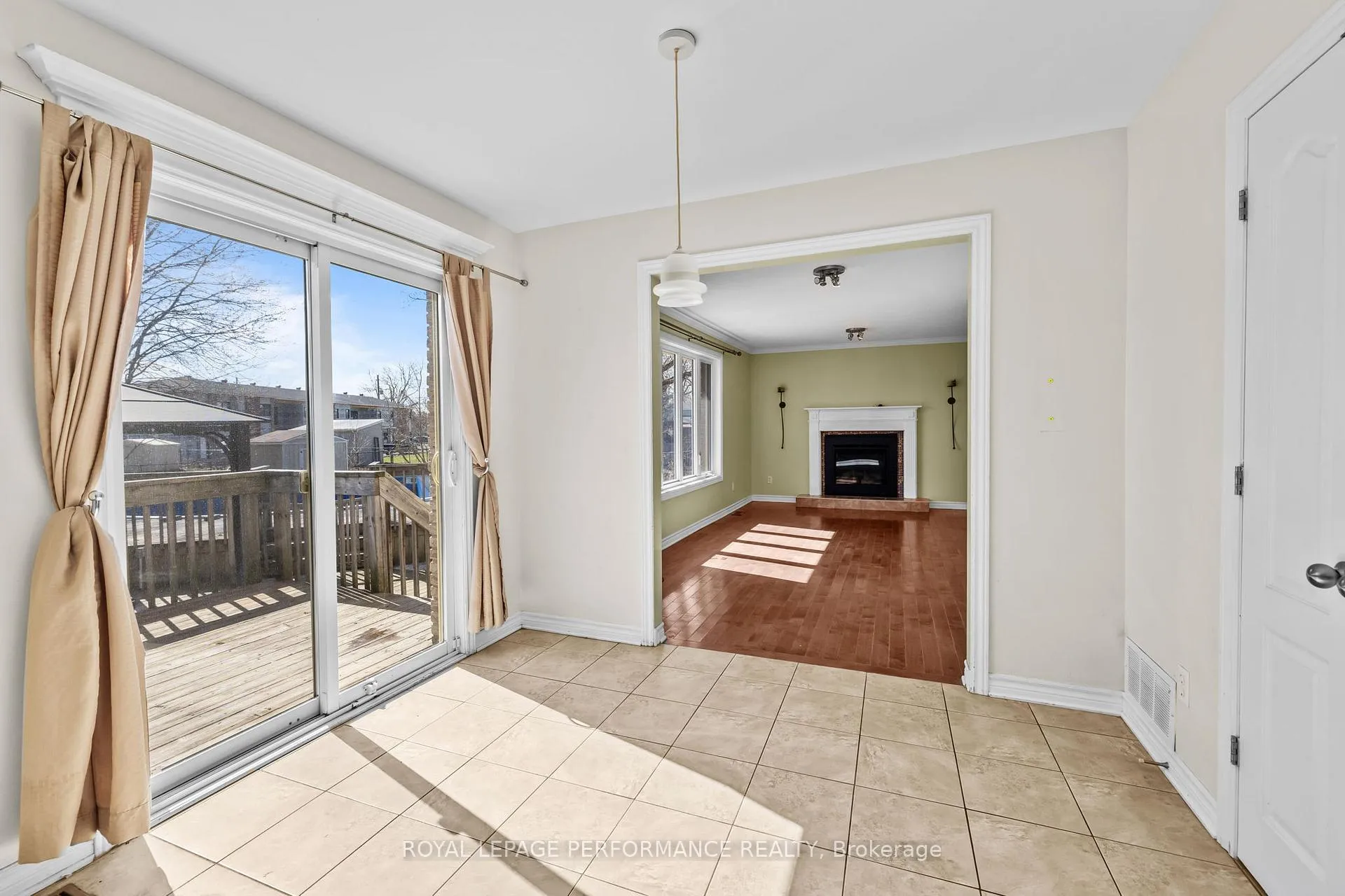 Photo 20 of 54 Lapointe Boulevard, Russell, Embrun — HOMEH