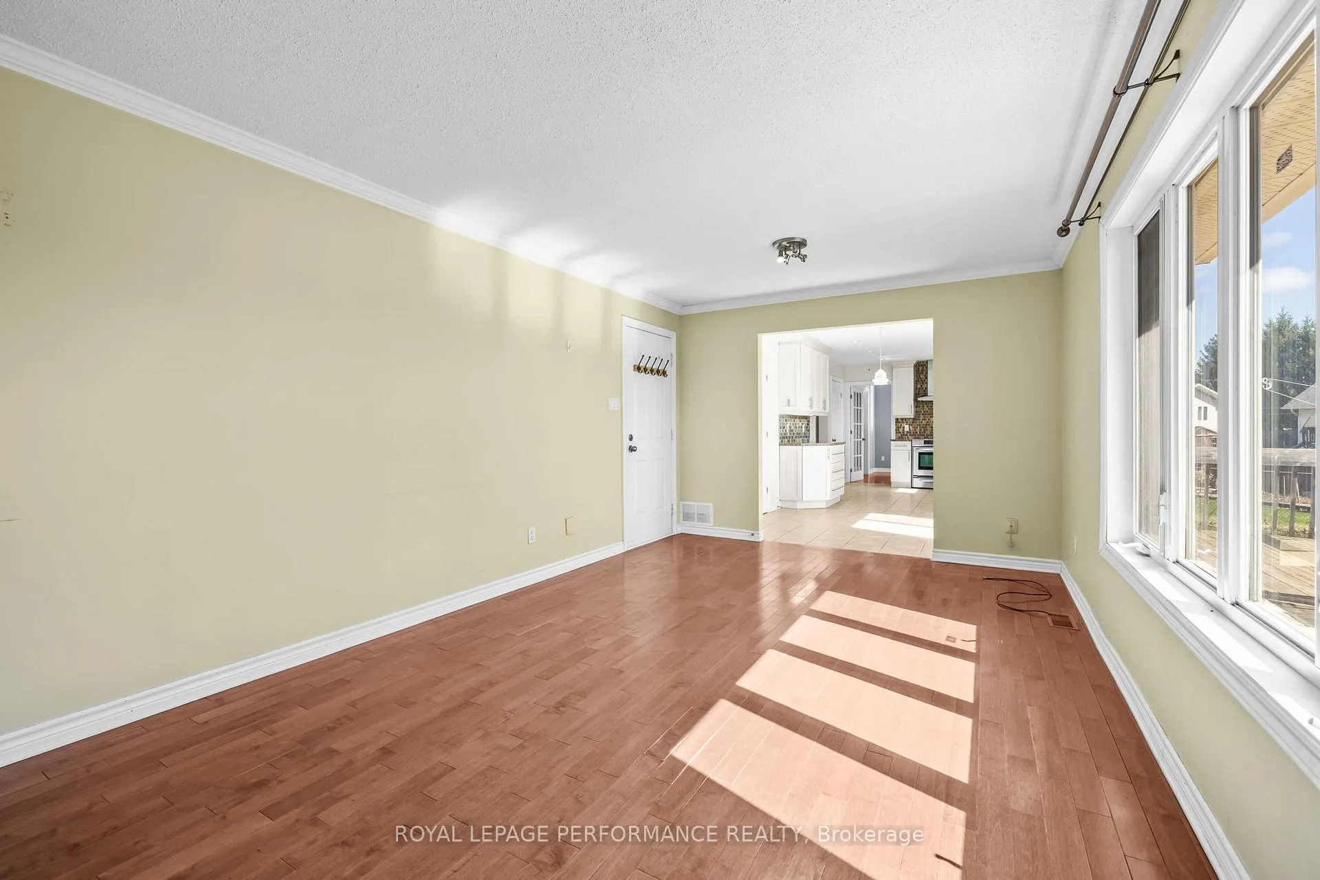 Photo 23 of 54 Lapointe Boulevard, Russell, Embrun — HOMEH