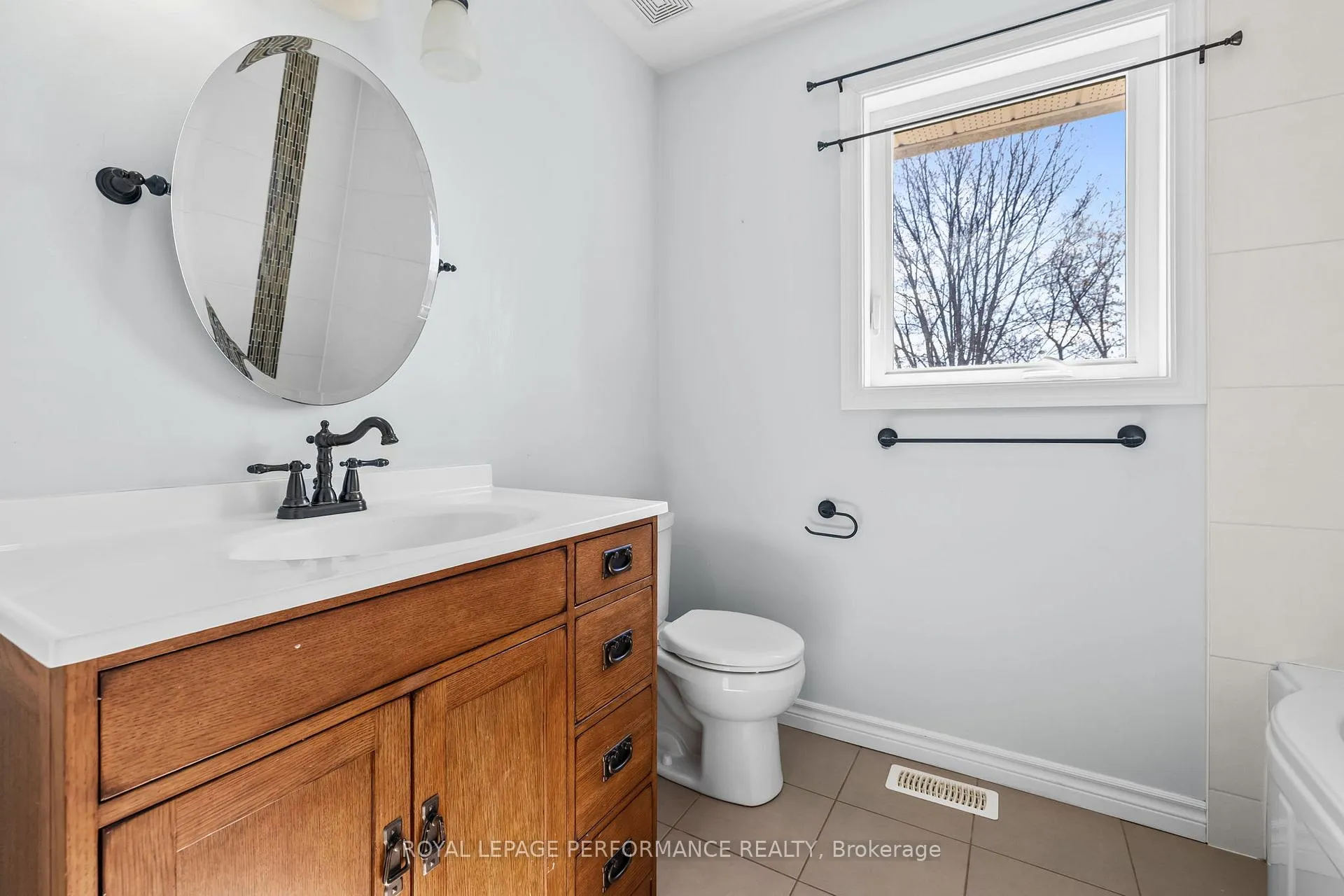 Photo 26 of 54 Lapointe Boulevard, Russell, Embrun — HOMEH