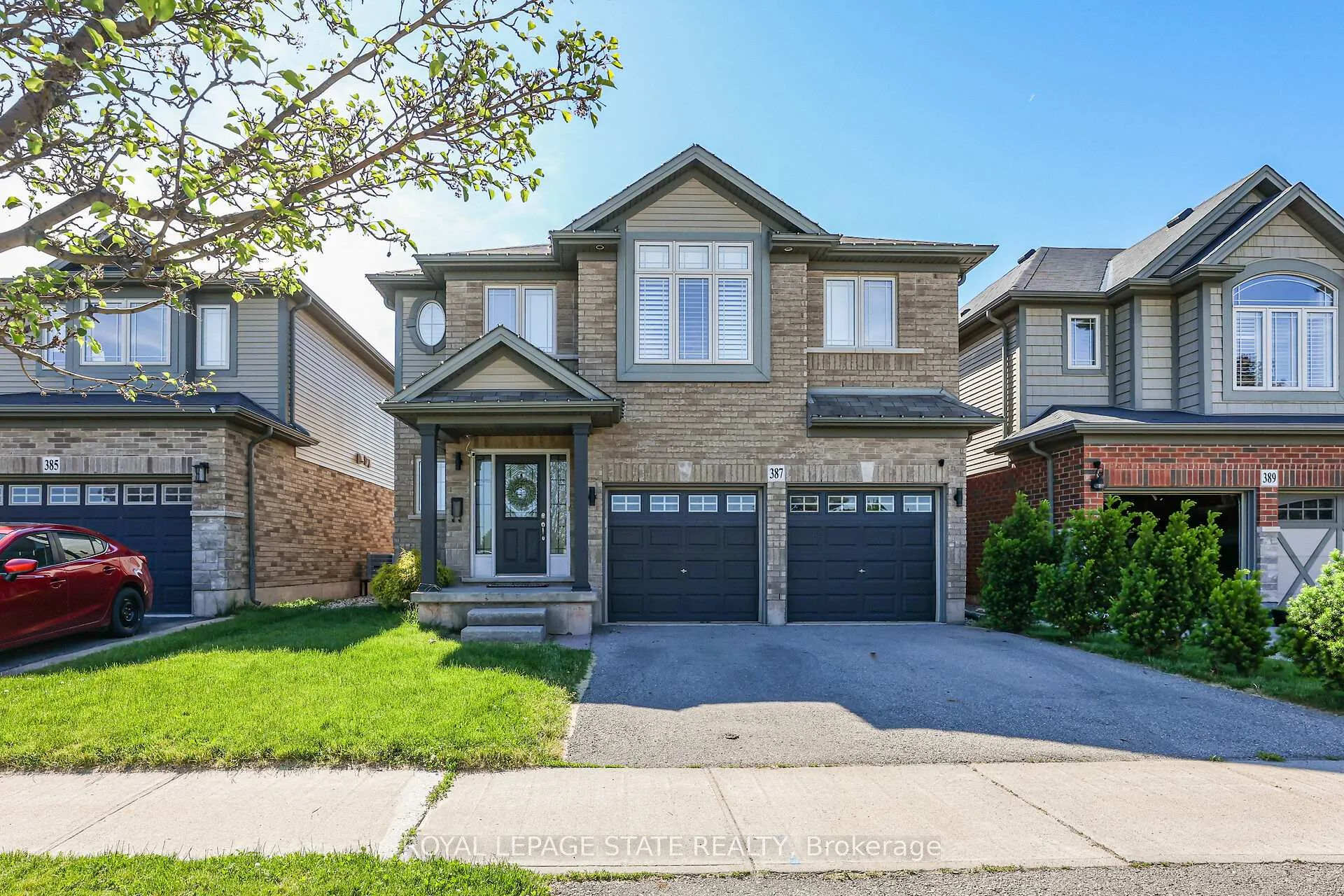 Photo 2 of 387 Murray Street, Grimsby, Grimsby Beach — HOMEH