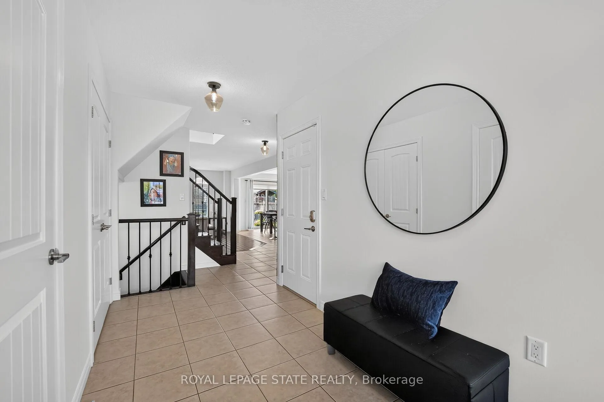 Photo 6 of 387 Murray Street, Grimsby, Grimsby Beach — HOMEH