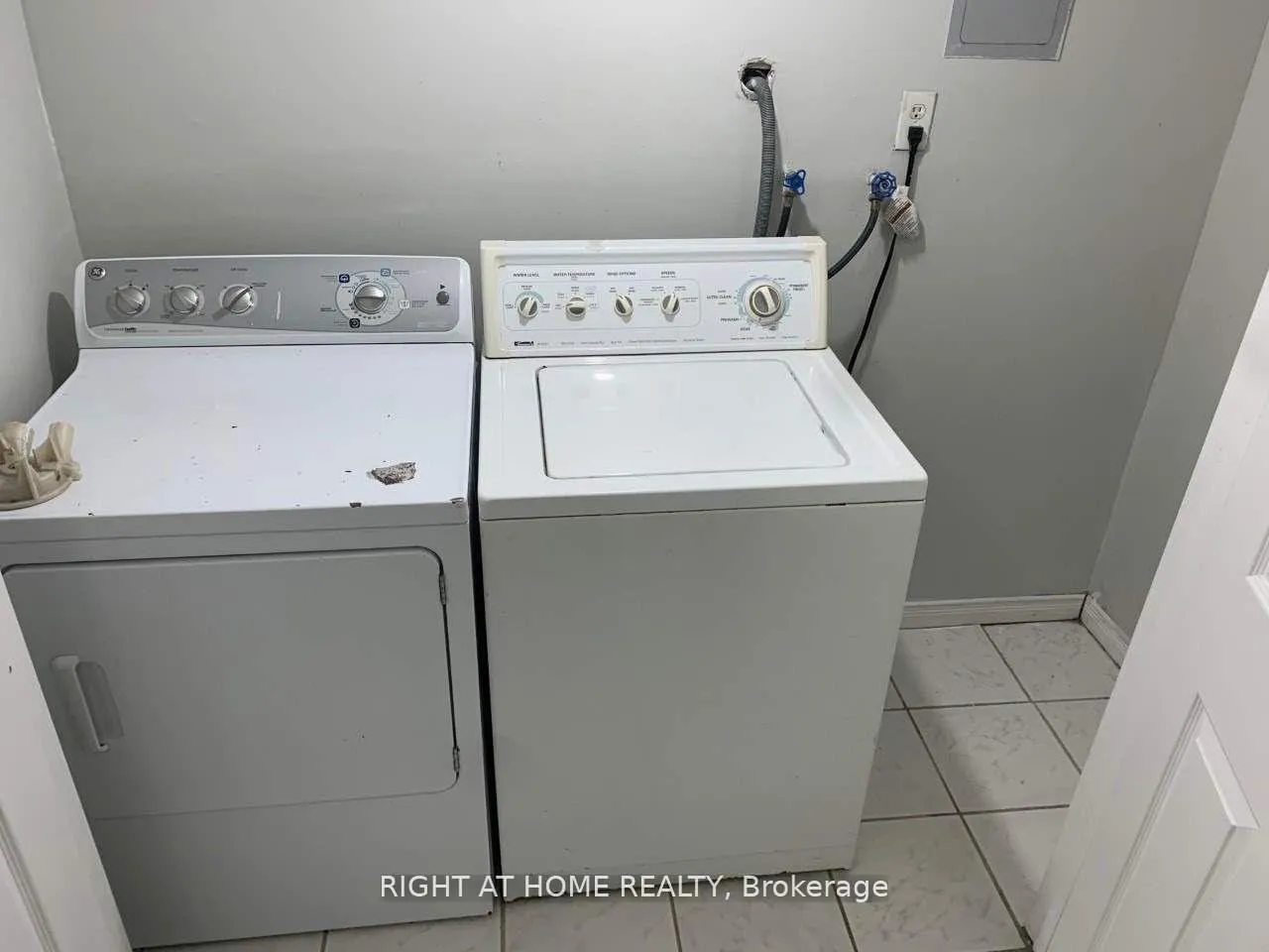 Photo 9 of Unit Bsmt, 63 Toba Crescent, Brampton, Heart Lake — HOMEH
