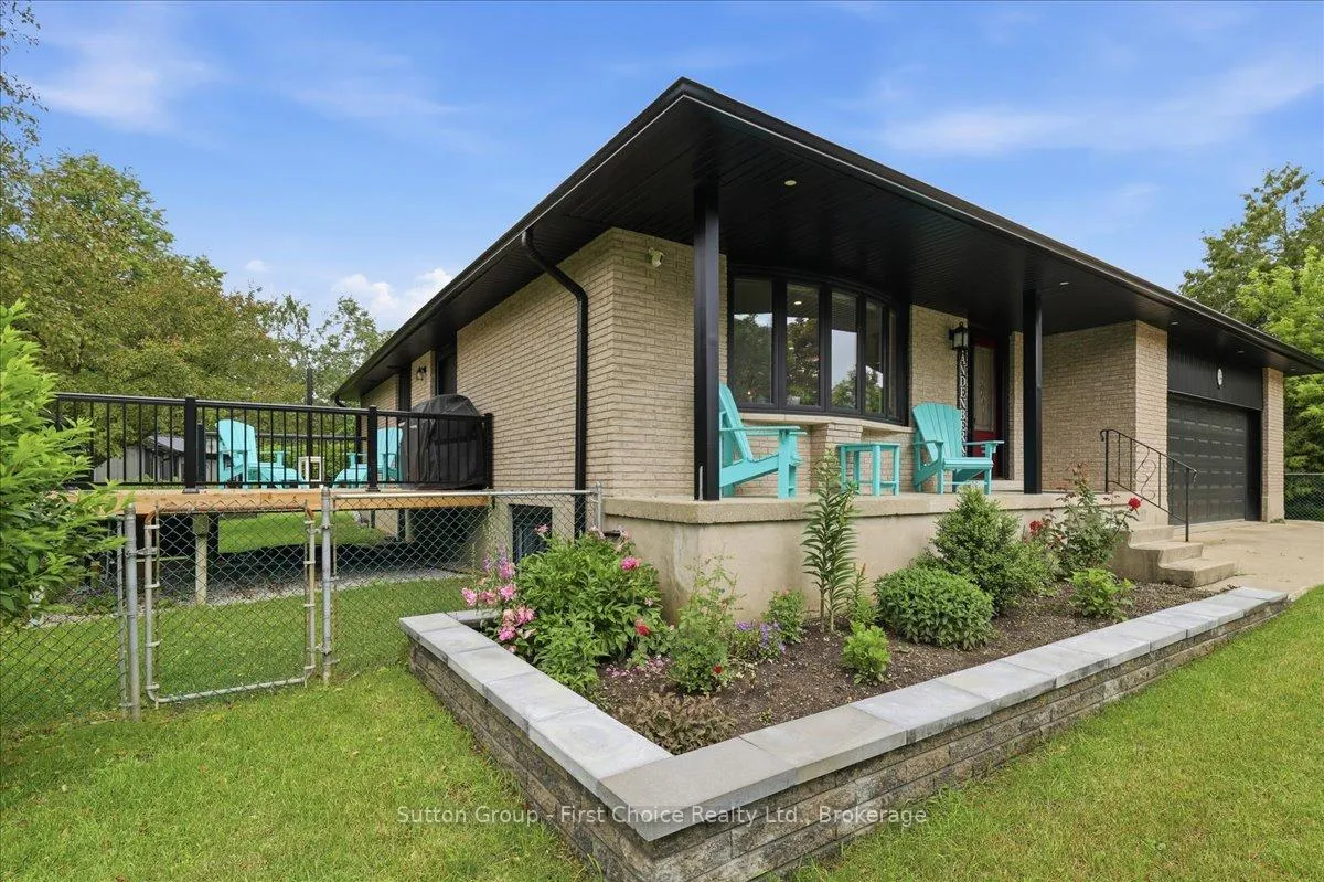 Photo 7 of 34 Dixon Street, Stratford — HOMEH