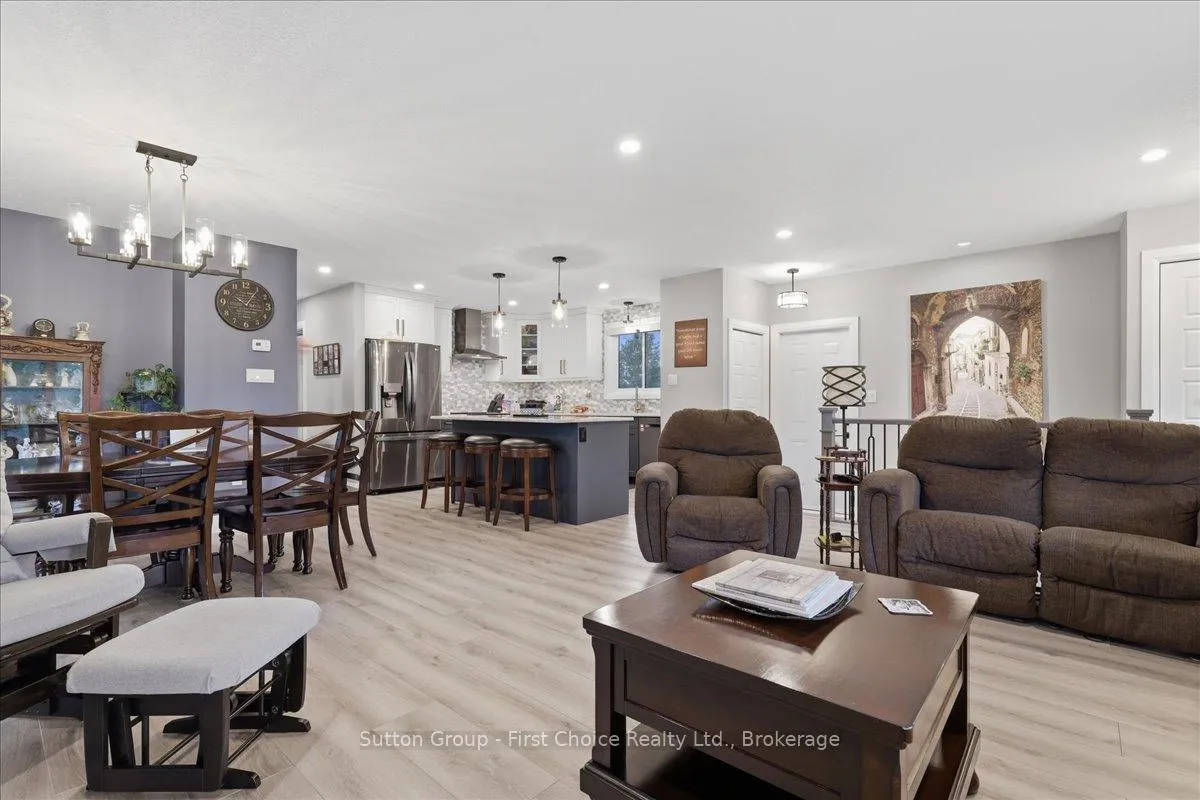 Photo 11 of 34 Dixon Street, Stratford — HOMEH