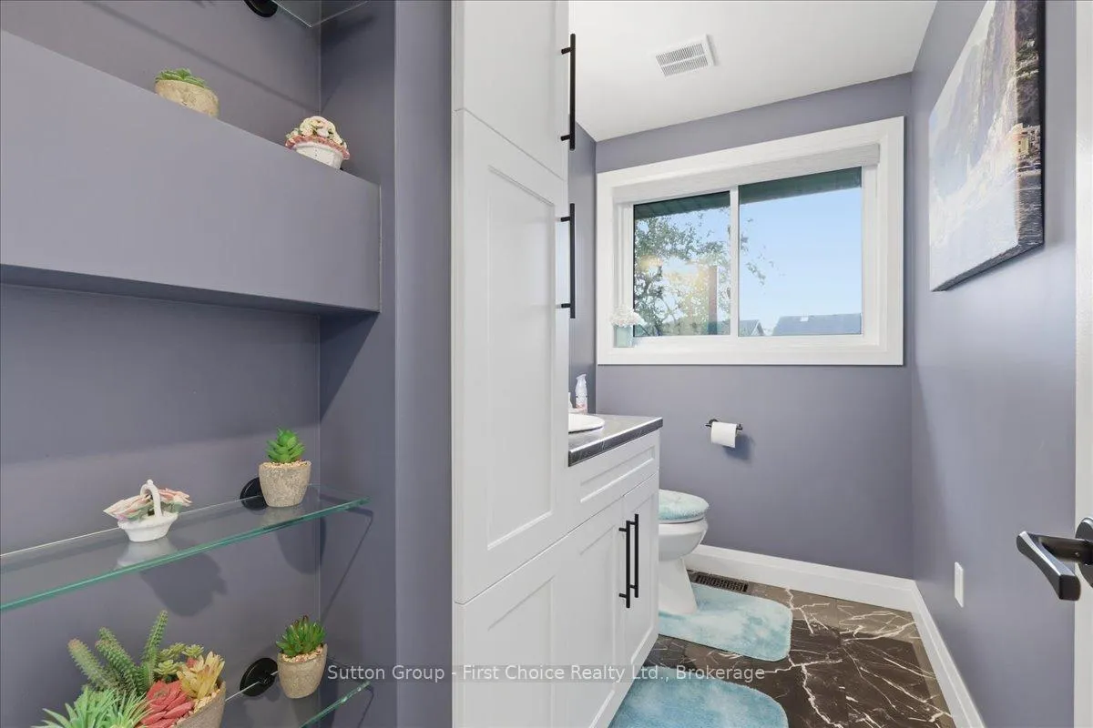 Photo 21 of 34 Dixon Street, Stratford — HOMEH