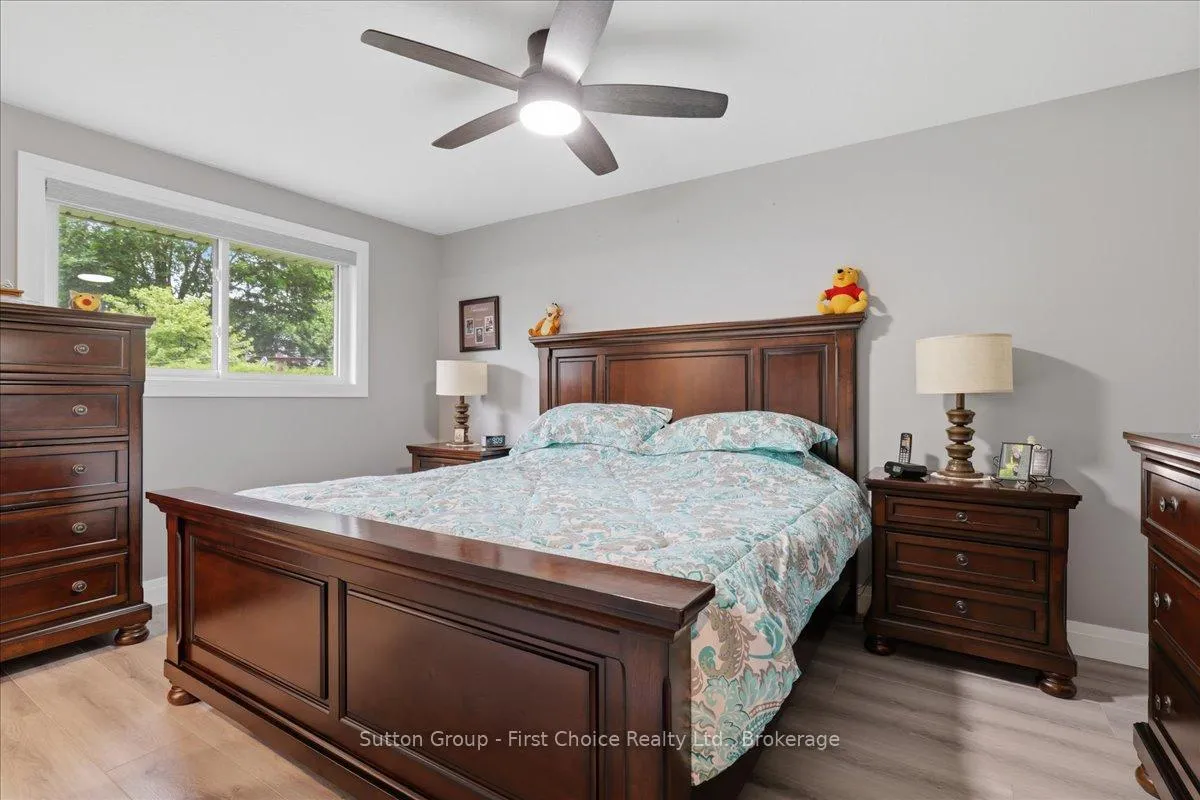 Photo 23 of 34 Dixon Street, Stratford — HOMEH
