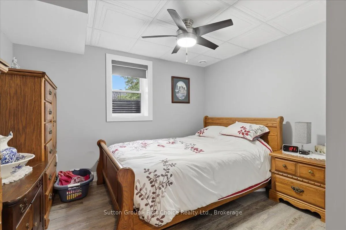 Photo 31 of 34 Dixon Street, Stratford — HOMEH
