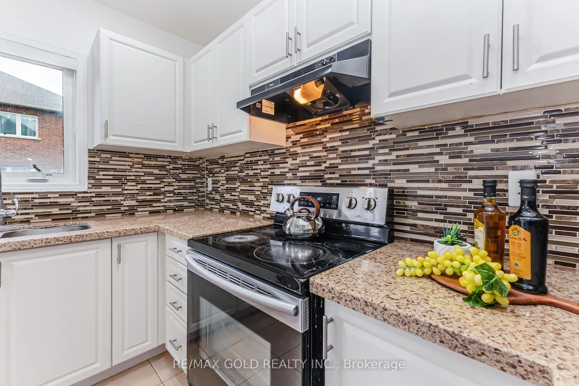 Photo 15 of 67 Palleschi Drive, Brampton, Bram East — HOMEH