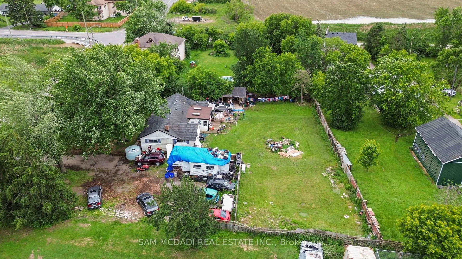 Photo 10 of 10043 Britannia Road, Milton, Bowes — HOMEH