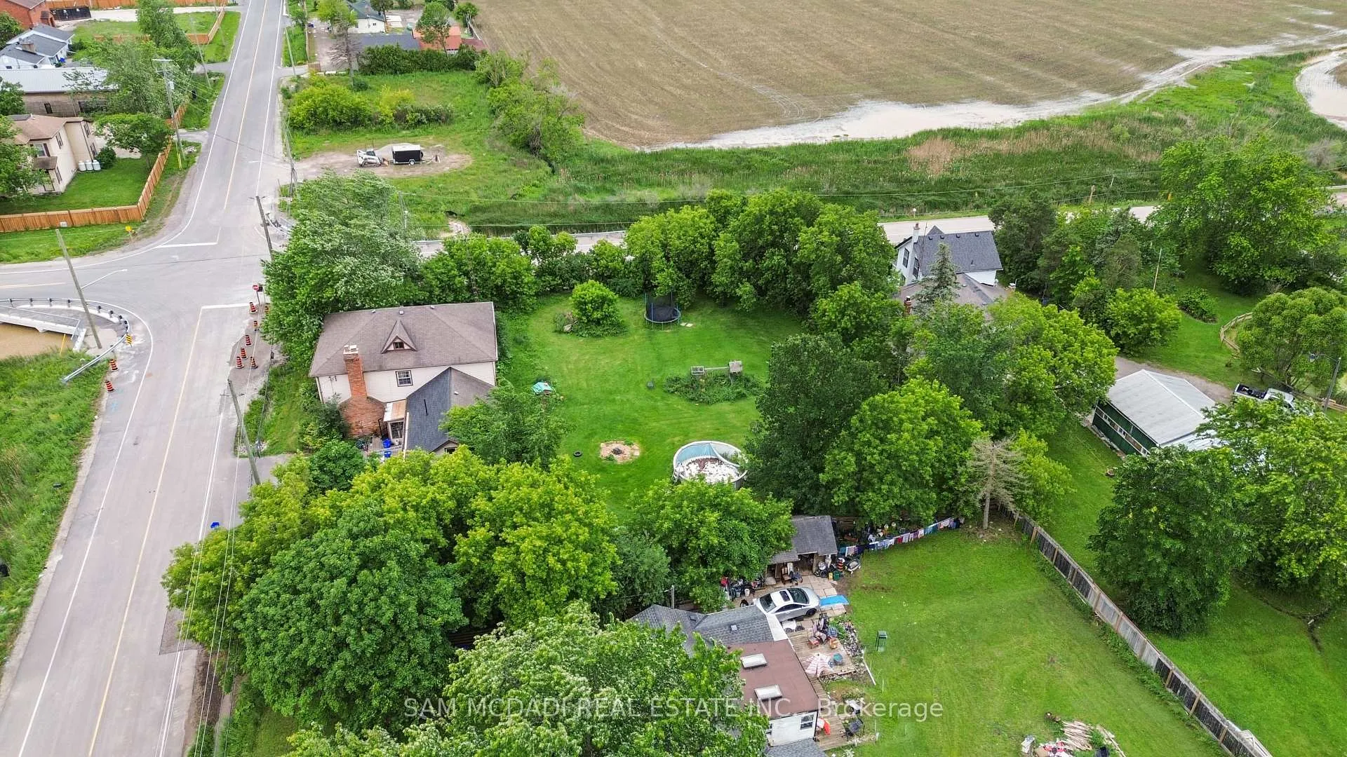 Photo 11 of 10043 Britannia Road, Milton, Bowes — HOMEH