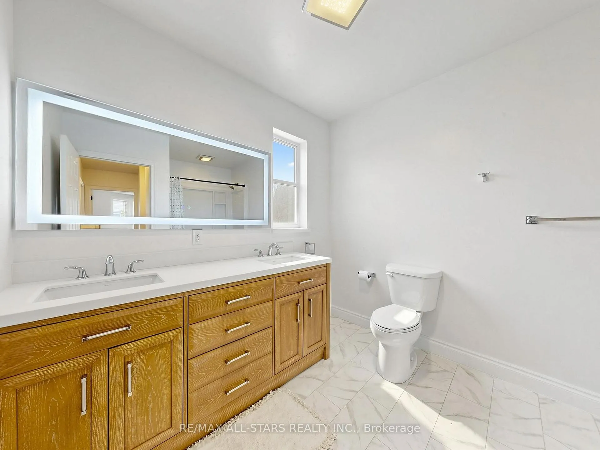 Photo 15 of 9 Cherry Nook Gardens, Toronto, Greenwood-Coxwell — HOMEH