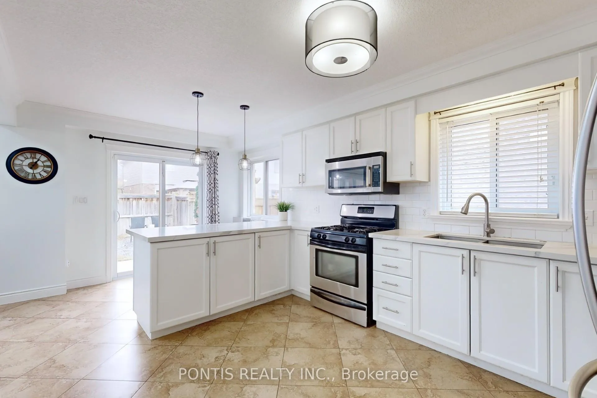 Photo 19 of 83 Hinrichs Crescent, Cambridge, Little's Corners — HOMEH