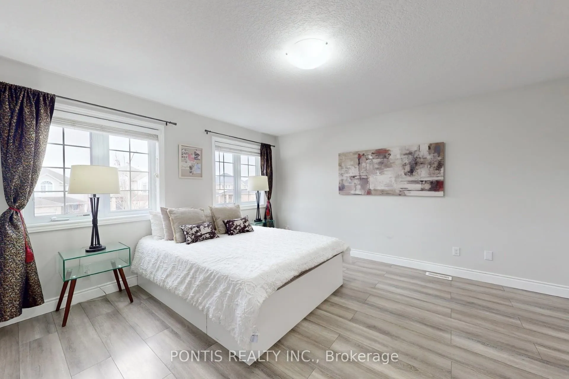 Photo 25 of 83 Hinrichs Crescent, Cambridge, Little's Corners — HOMEH