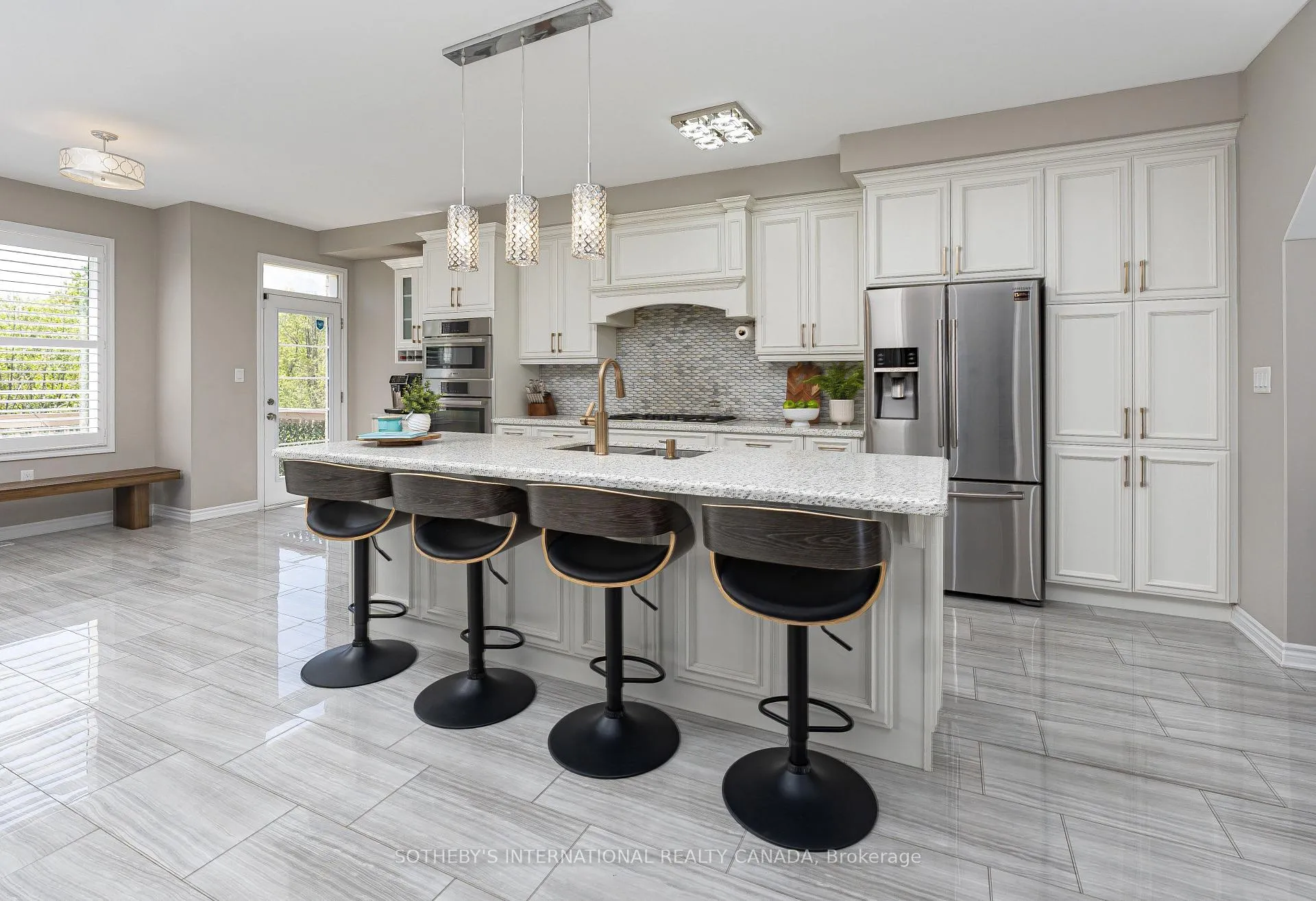 Photo 7 of 1056 Foxtail Crescent, Pickering, Rural Pickering — HOMEH