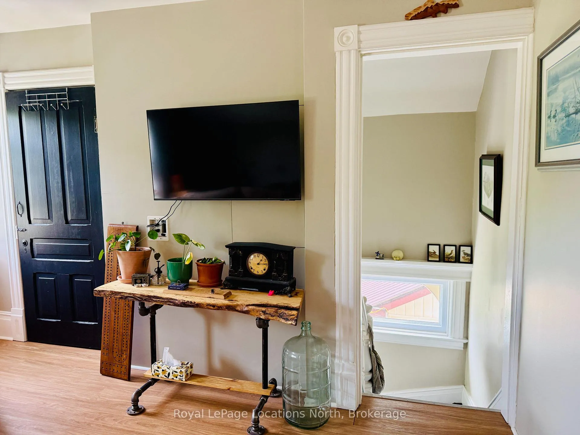 Photo 9 of Unit Unit B, 154 Hickory Street, Collingwood — HOMEH