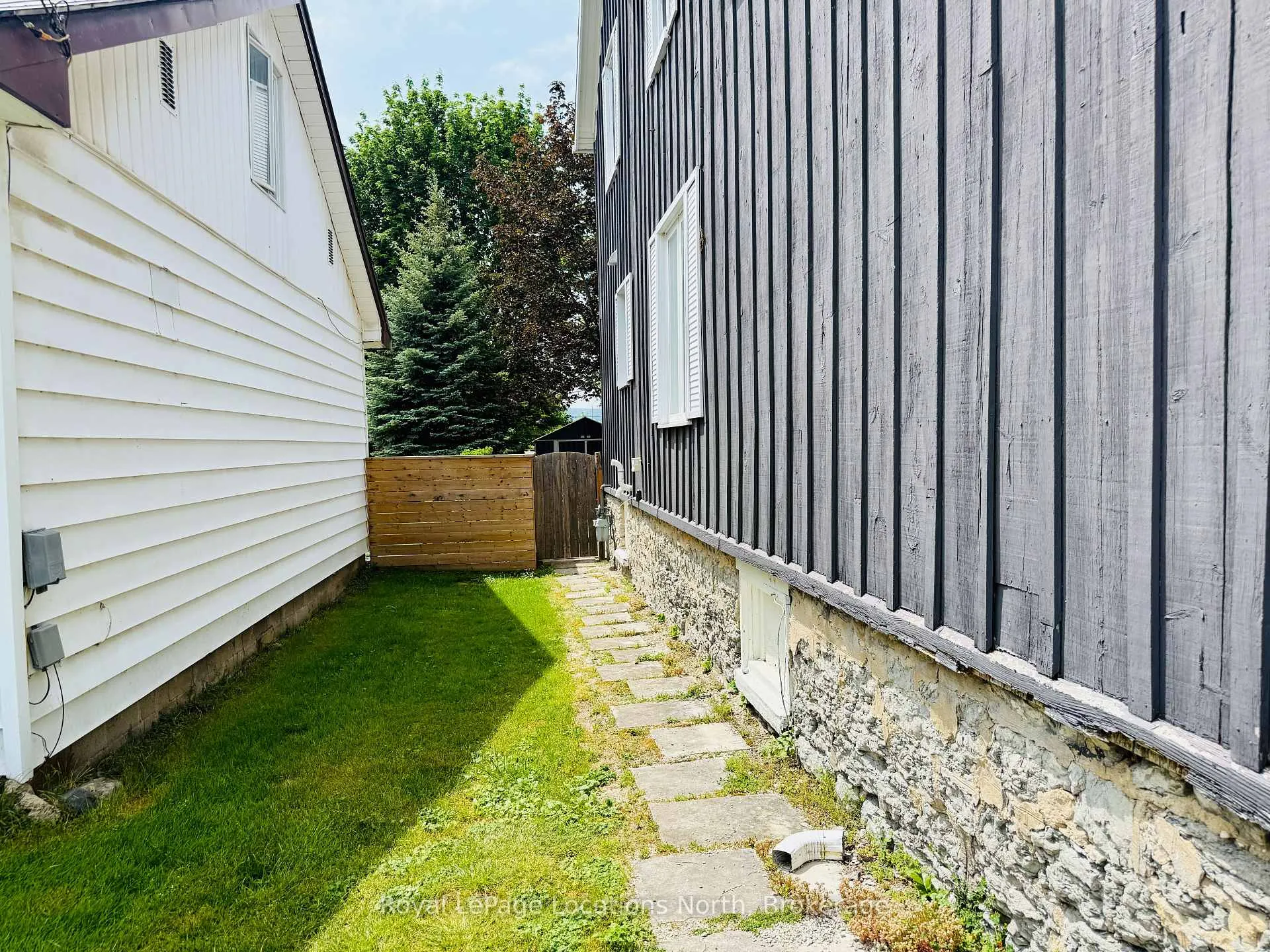 Photo 21 of Unit Unit B, 154 Hickory Street, Collingwood — HOMEH